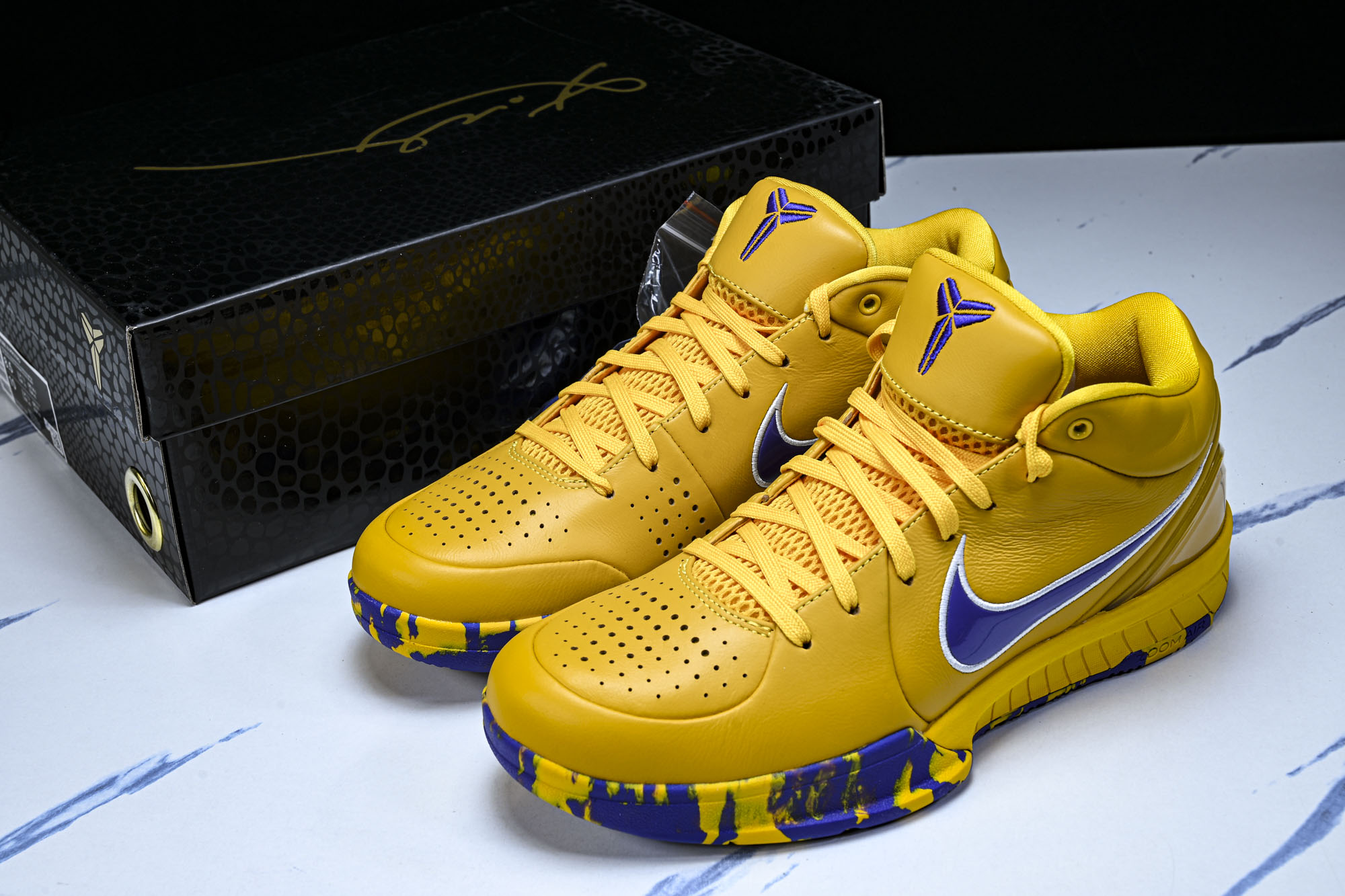 Nike耐克男士x Los Angeles Lakers Zoom Kobe 4 Protro sneakers 黑黄I
