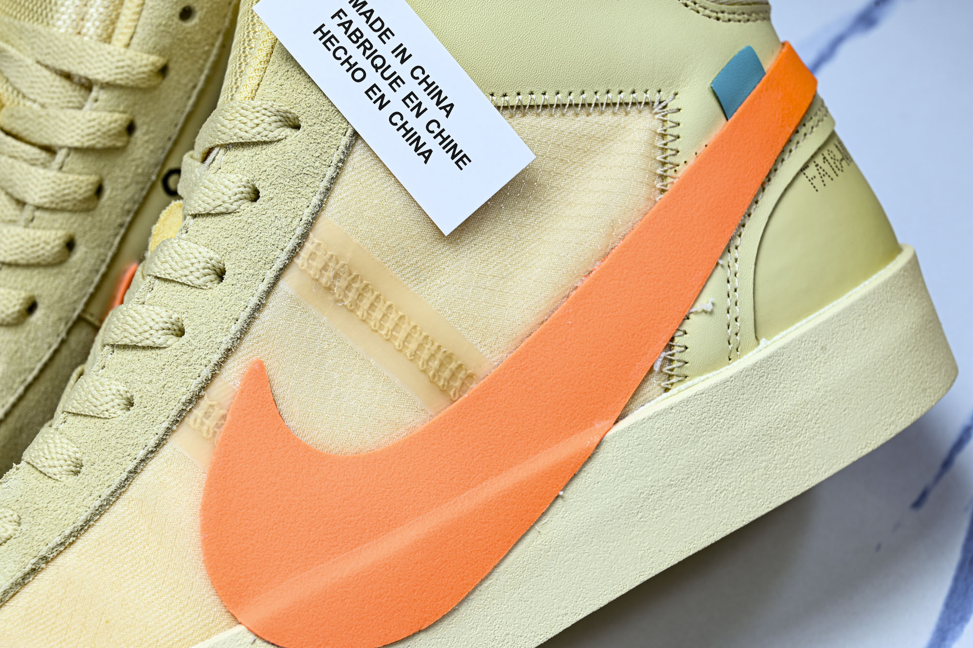 NK Blazer mid x OW ow联名男板鞋 万圣节 AA3832 700 #YZ013 40 40.5 41 NK Blazer mid x OW ow联名男板鞋 万圣节 AA3832 700 #YZ013 40 40.5 41