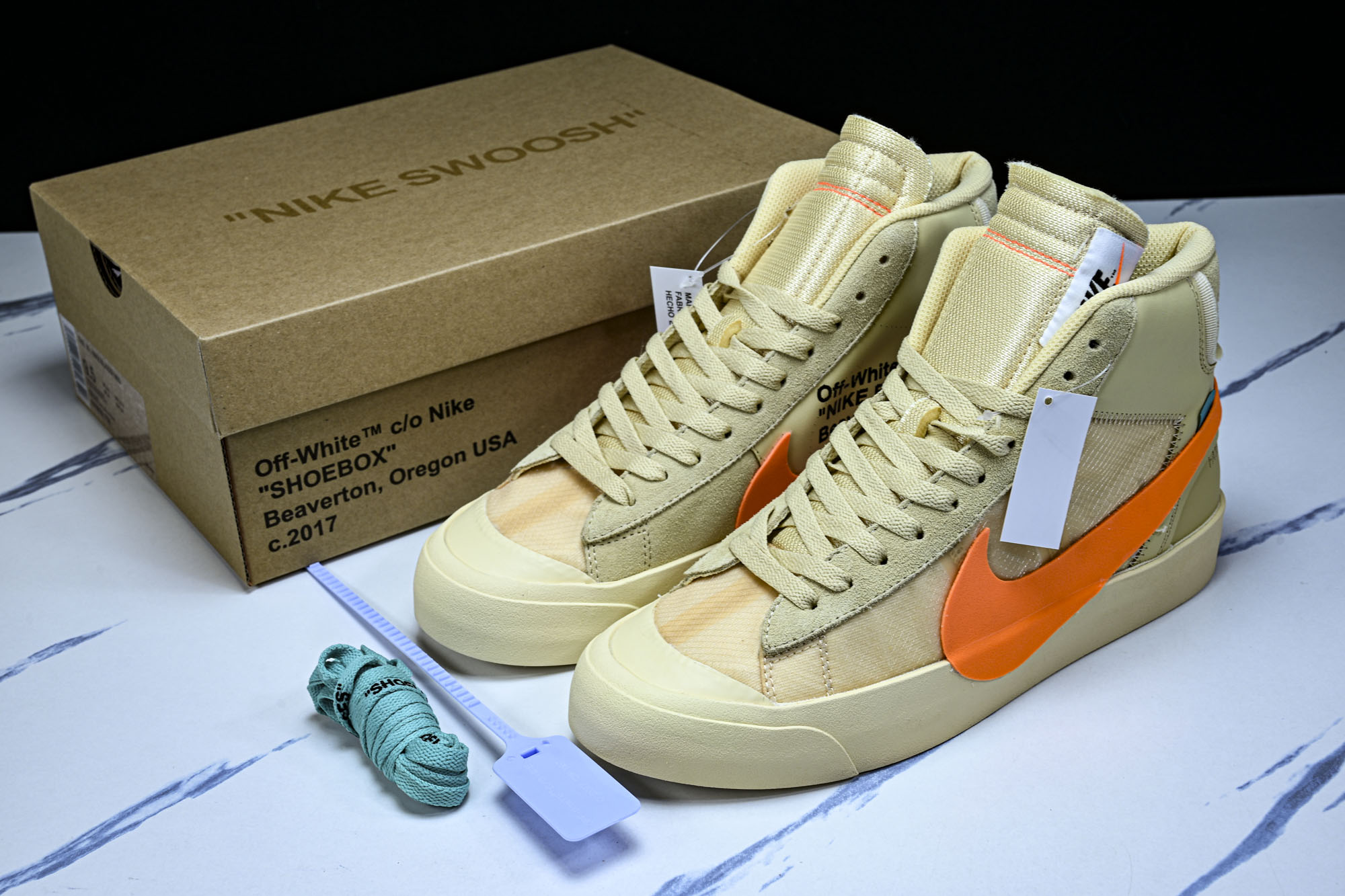 NK Blazer mid x OW ow联名男板鞋 万圣节 AA3832 700 #YZ013 40 40.5 41 NK Blazer mid x OW ow联名男板鞋 万圣节 AA3832 700 #YZ013 40 40.5 41
