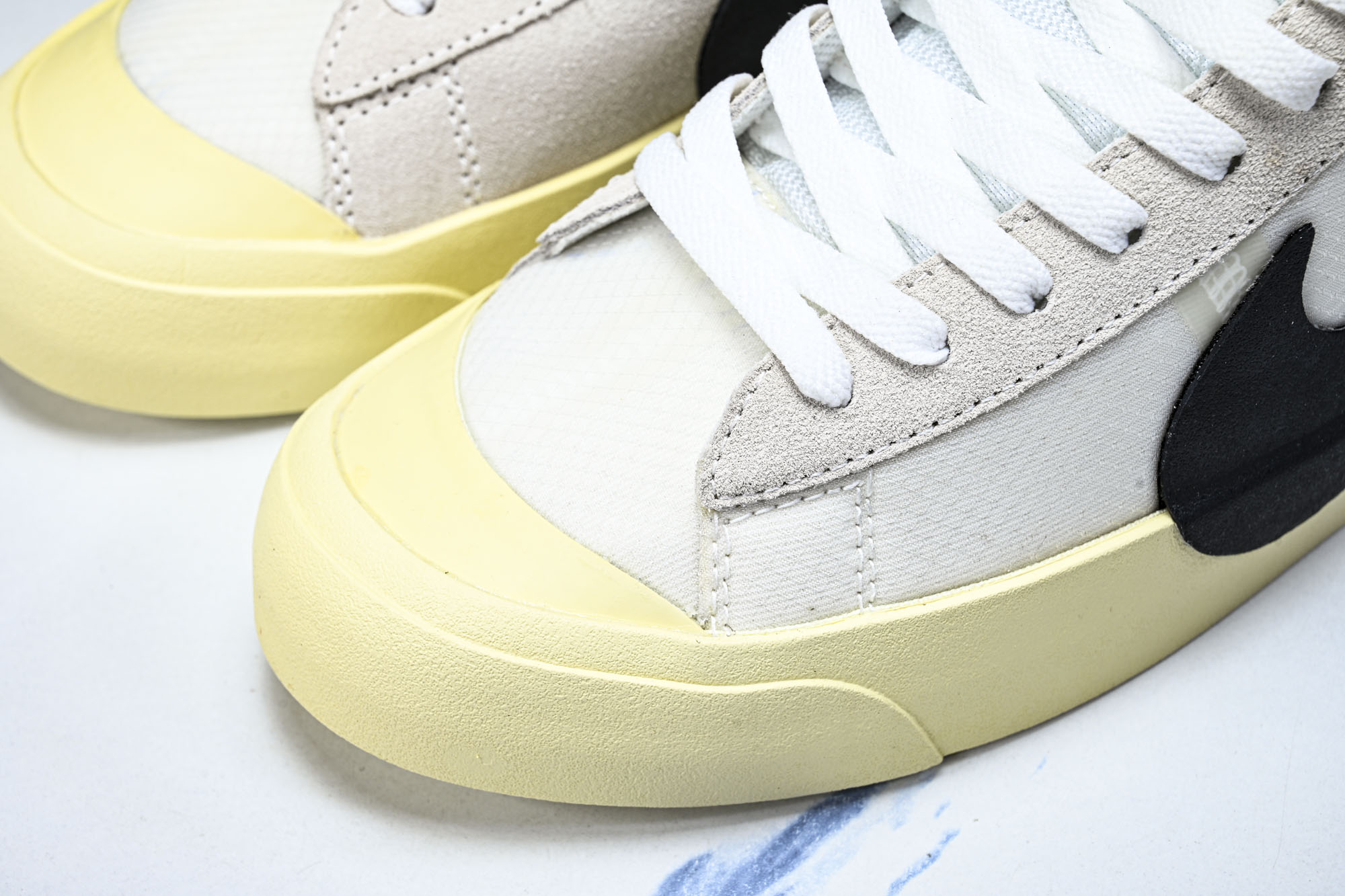 OW X NK Blazer Mid OW联名开拓者复古超限量滑板鞋 AA3832-100 #YZ013 40 40.5