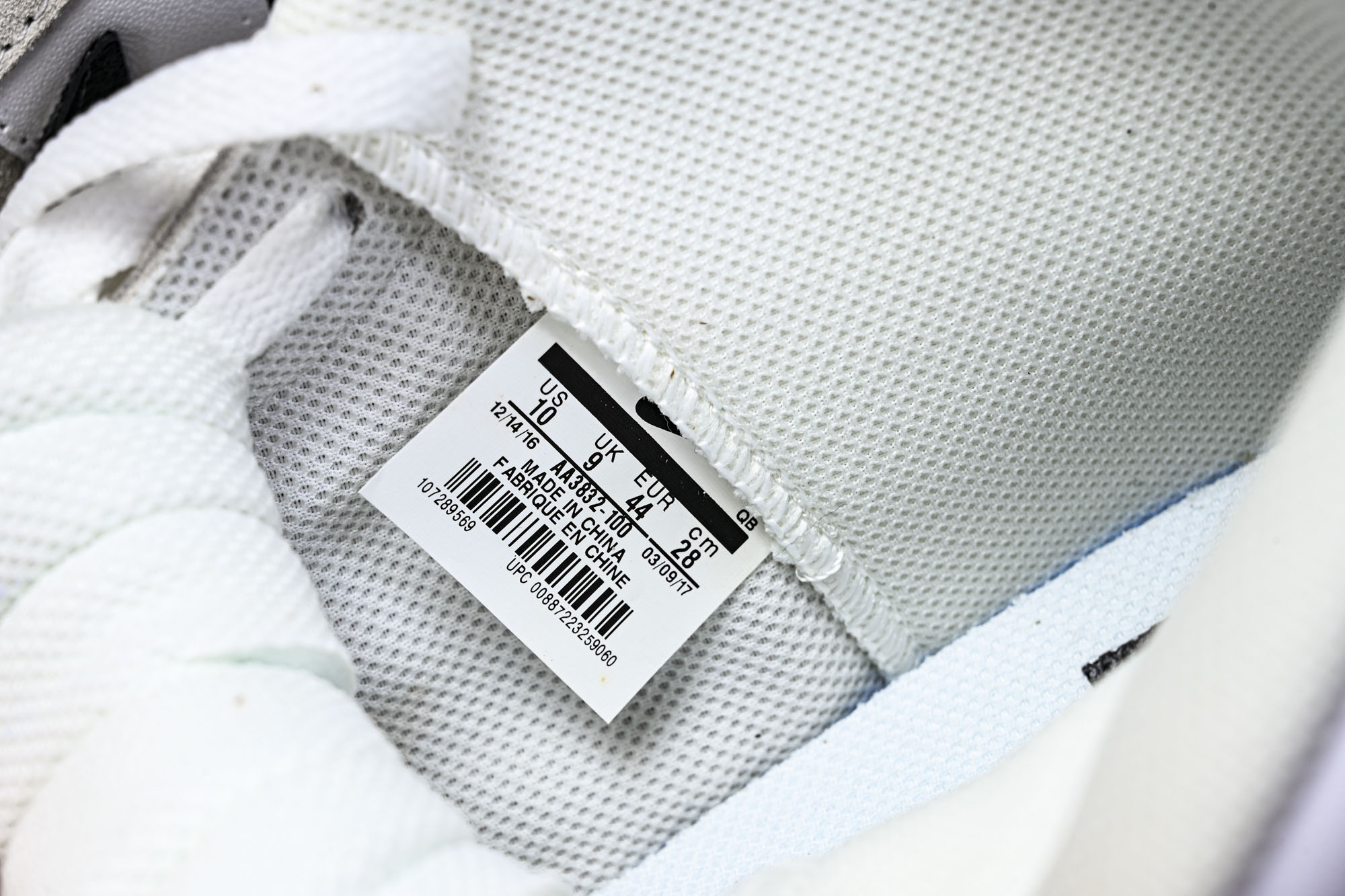 OW X NK Blazer Mid OW联名开拓者复古超限量滑板鞋 AA3832-100 #YZ013 40 40.5
