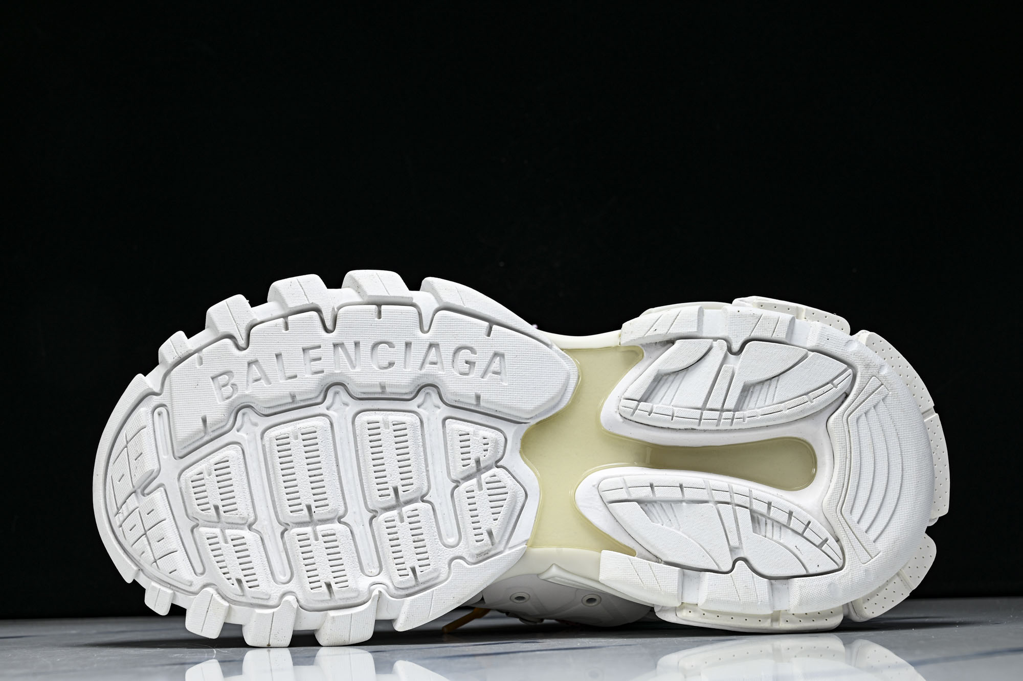Balenciaga TRACK TRAIL LACES 白色 WTRHK 0123 YZ018 35 36 37 38 Balenciaga TRACK TRAIL LACES 白色 WTRHK 0123 YZ018 35 36 37 38