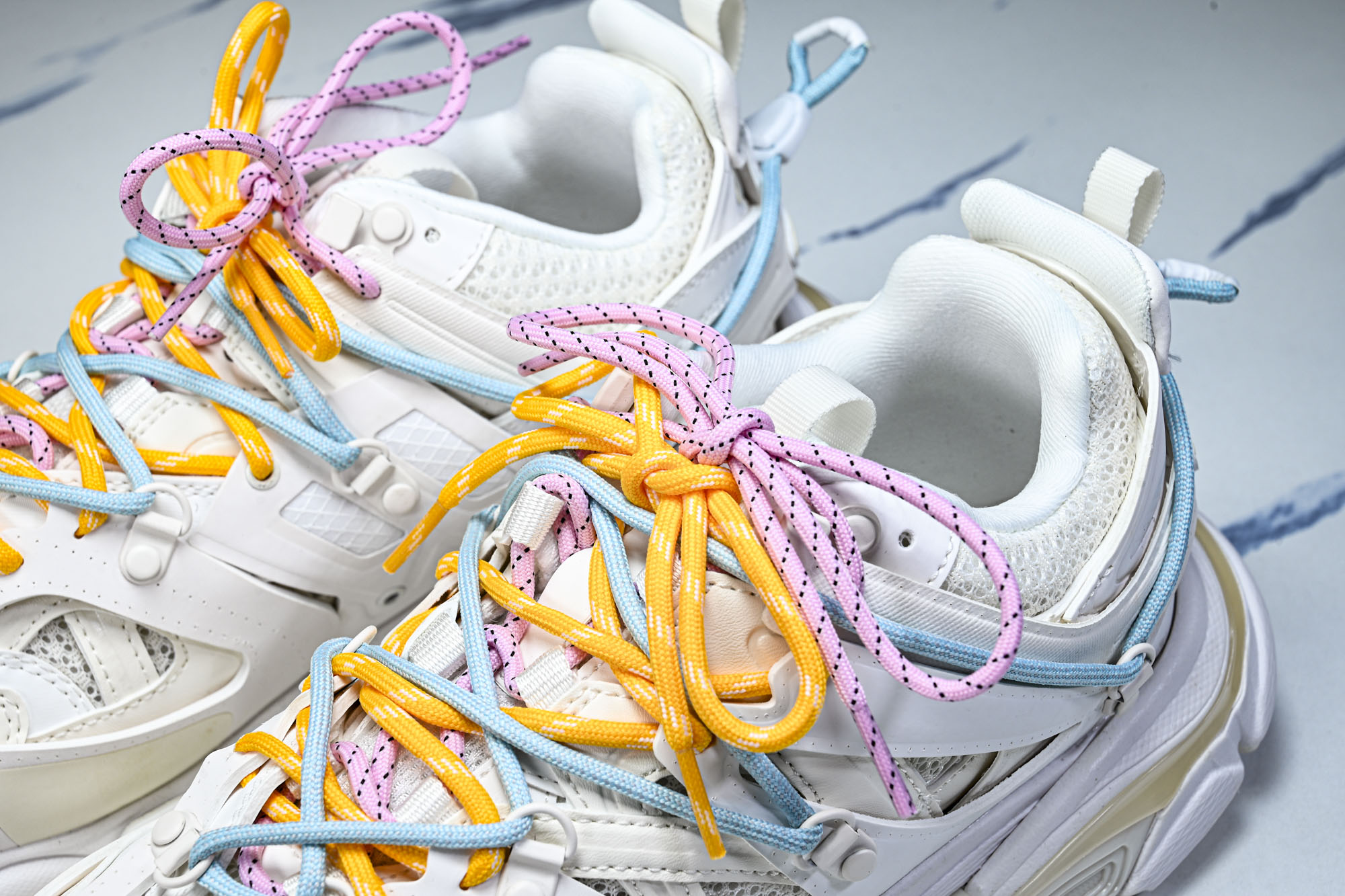 Balenciaga TRACK TRAIL LACES 白色 WTRHK 0123 YZ018 35 36 37 38 Balenciaga TRACK TRAIL LACES 白色 WTRHK 0123 YZ018 35 36 37 38
