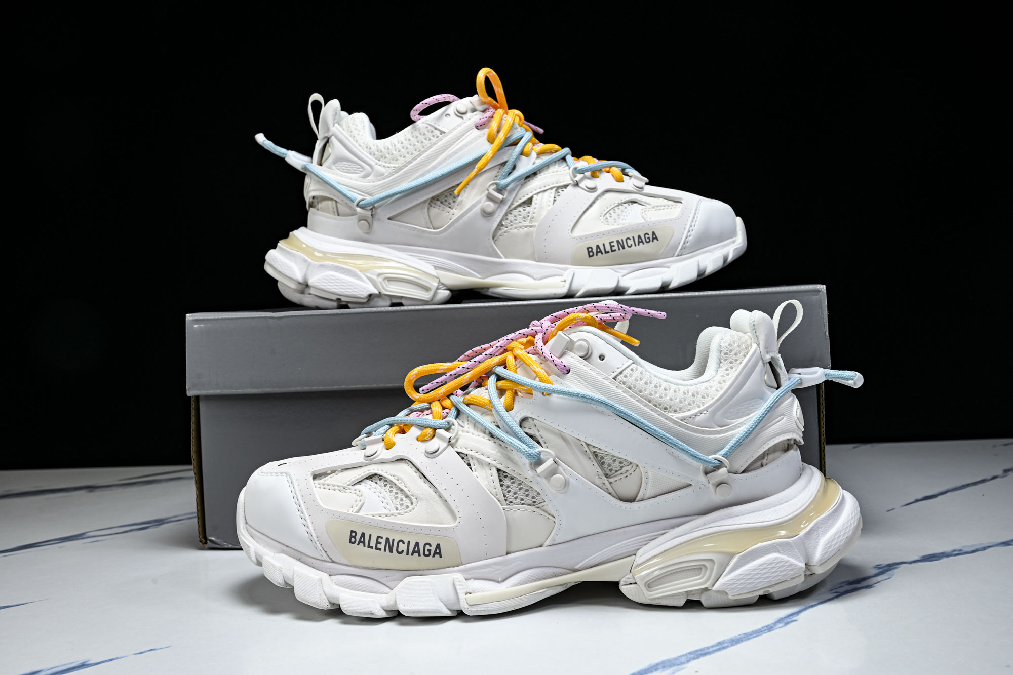 Balenciaga TRACK TRAIL LACES 白色 WTRHK 0123 YZ018 35 36 37 38 Balenciaga TRACK TRAIL LACES 白色 WTRHK 0123 YZ018 35 36 37 38