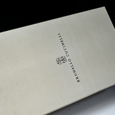 Brunello Cucinelli 七夕礼物春夏系列 男士绒面革交叉凉拖鞋 #YZ006 尺码:39 40 41 42 Brunello Cucinelli 七夕礼物春夏系列 男士绒面革交叉凉拖鞋 #YZ006 尺码:39 40 41 42
