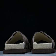 Brunello Cucinelli 七夕礼物春夏系列 男士绒面革交叉凉拖鞋_2V #YZ006 尺码:39 40 41 Brunello Cucinelli 七夕礼物春夏系列 男士绒面革交叉凉拖鞋_2V #YZ006 尺码:39 40 41
