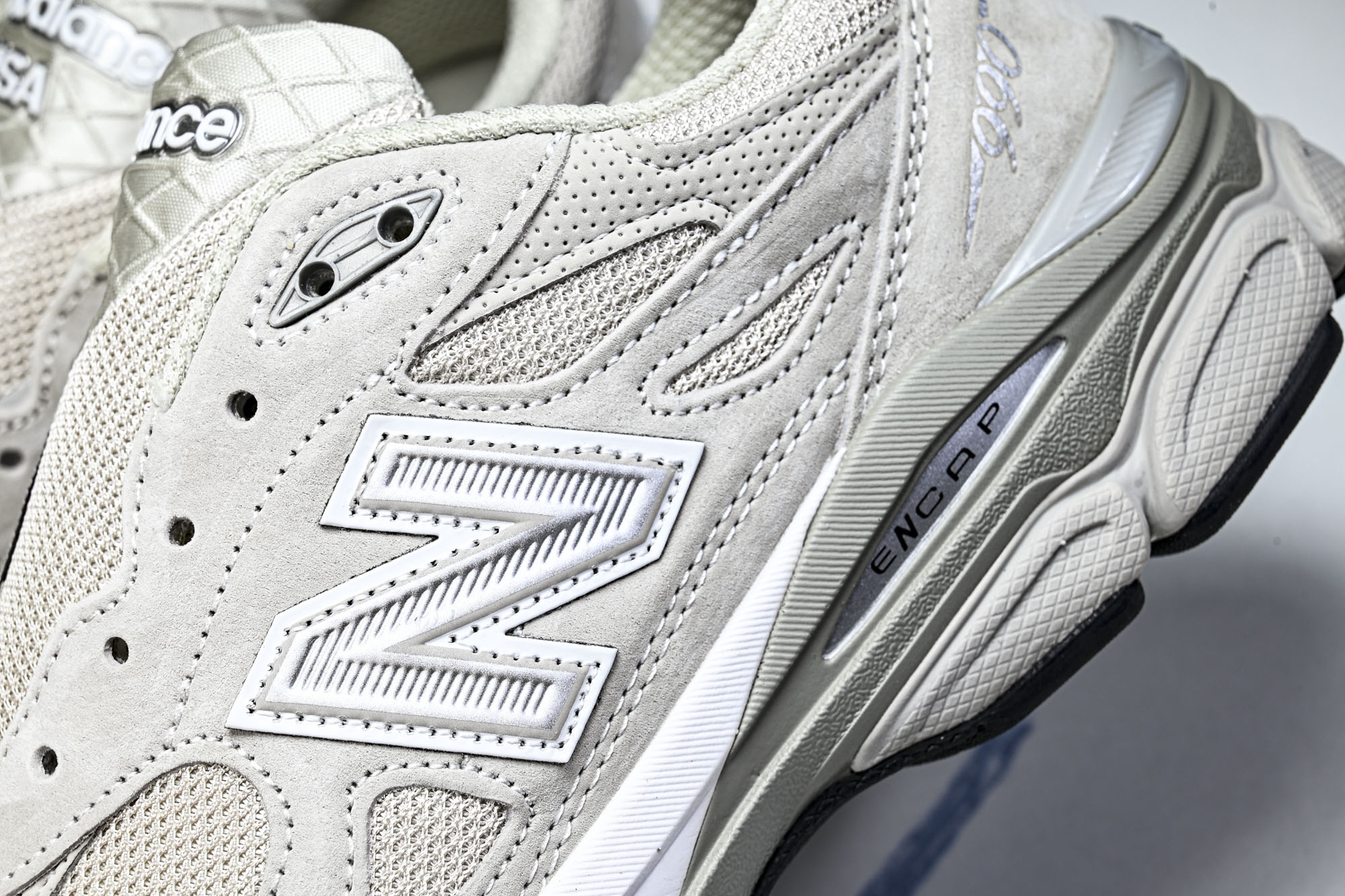 New Balance Made In USA M990系列 高端美产血统经典复古休闲运动百搭老爹跑步鞋 M990BK6 New Balance Made In USA M990系列 高端美产血统经典复古休闲运动百搭老爹跑步鞋 M990BK6