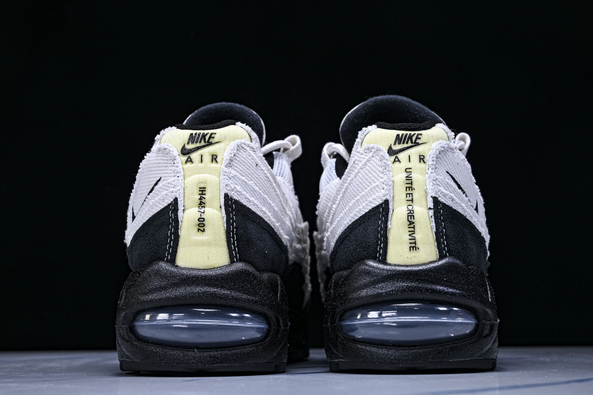 Nike Air Max 95 复古减震气垫跑鞋IQ0284-010 #YZ002-12 #全部配色原鞋原尺码开发生产极 Nike Air Max 95 复古减震气垫跑鞋IQ0284-010 #YZ002-12 #全部配色原鞋原尺码开发生产极