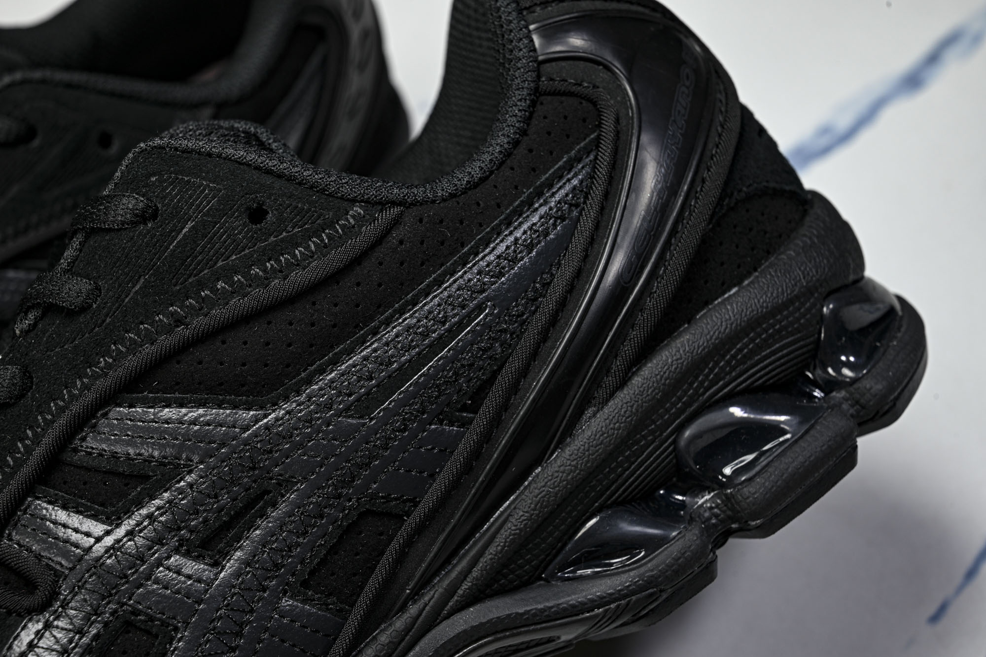 Thom Browne x Asics Gel-Kayano 14 联名款 亚瑟士运动休闲透气专业跑鞋 1203B110 Thom Browne x Asics Gel-Kayano 14 联名款 亚瑟士运动休闲透气专业跑鞋 1203B110