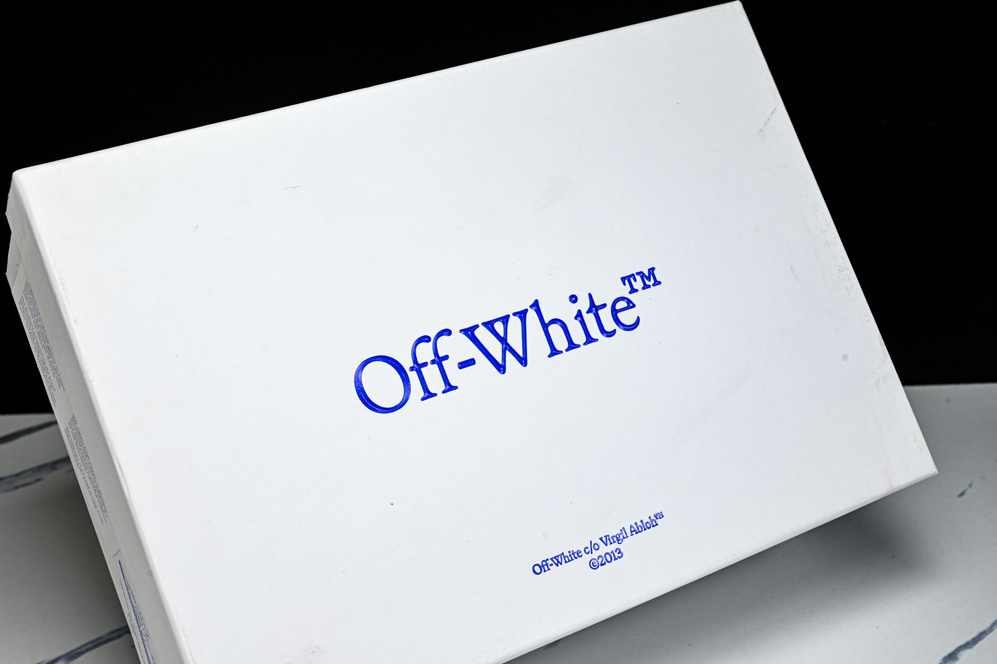 OFF-WHITE Out Of Office 3.0 Court 箭头板鞋 小牛鞋休闲运动鞋 #YZ002 36 37 OFF-WHITE Out Of Office 3.0 Court 箭头板鞋 小牛鞋休闲运动鞋 #YZ002 36 37