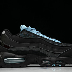 Air Max 95 复古减震气垫跑鞋 IM4691-001 #YZ001-1 ✦开发出自代工厂版师之手 ✦几十年品牌代 Air Max 95 复古减震气垫跑鞋 IM4691-001 #YZ001-1 ✦开发出自代工厂版师之手 ✦几十年品牌代
