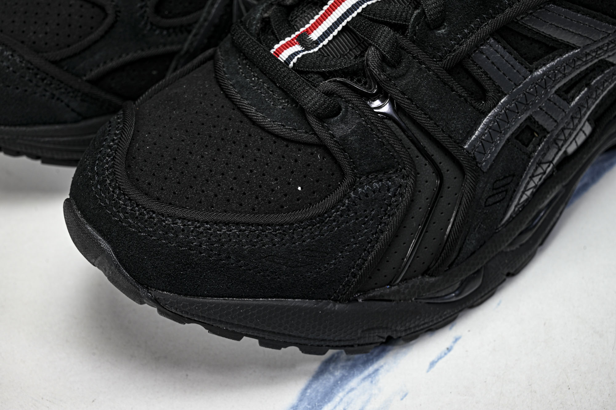 THOM BROWNE X ASICS 联名系列GEL-KAYANO 14男女同款运动休闲鞋1203B110-001 # THOM BROWNE X ASICS 联名系列GEL-KAYANO 14男女同款运动休闲鞋1203B110-001 #