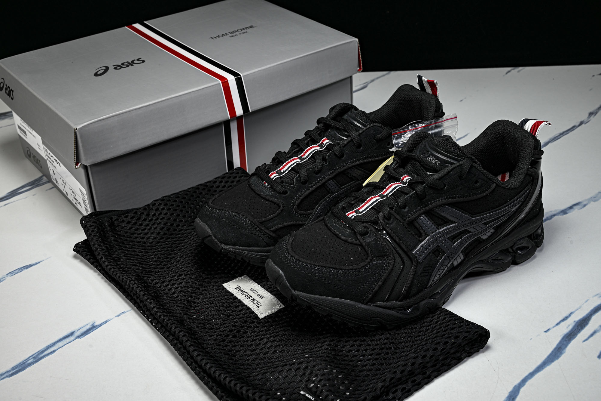 THOM BROWNE X ASICS 联名系列GEL-KAYANO 14男女同款运动休闲鞋1203B110-001 # THOM BROWNE X ASICS 联名系列GEL-KAYANO 14男女同款运动休闲鞋1203B110-001 #