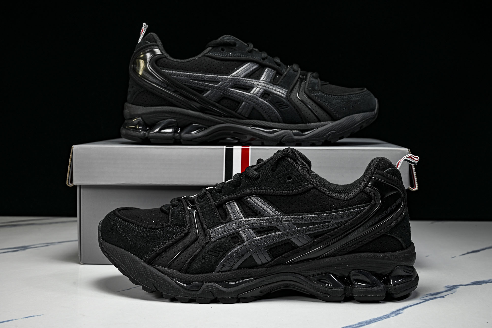 THOM BROWNE X ASICS 联名系列GEL-KAYANO 14男女同款运动休闲鞋1203B110-001 # THOM BROWNE X ASICS 联名系列GEL-KAYANO 14男女同款运动休闲鞋1203B110-001 #