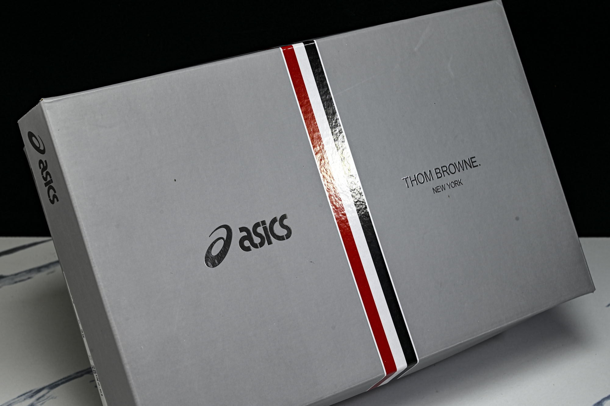 THOM BROWNE X ASICS 联名系列GEL-KAYANO 14男女同款运动休闲鞋1203B110-001 # THOM BROWNE X ASICS 联名系列GEL-KAYANO 14男女同款运动休闲鞋1203B110-001 #