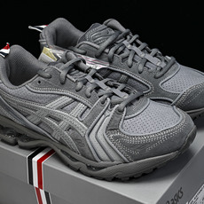 THOM BROWNE X ASICS 联名系列GEL-KAYANO 14男女同款运动休闲鞋1203B110-020 # THOM BROWNE X ASICS 联名系列GEL-KAYANO 14男女同款运动休闲鞋1203B110-020 #