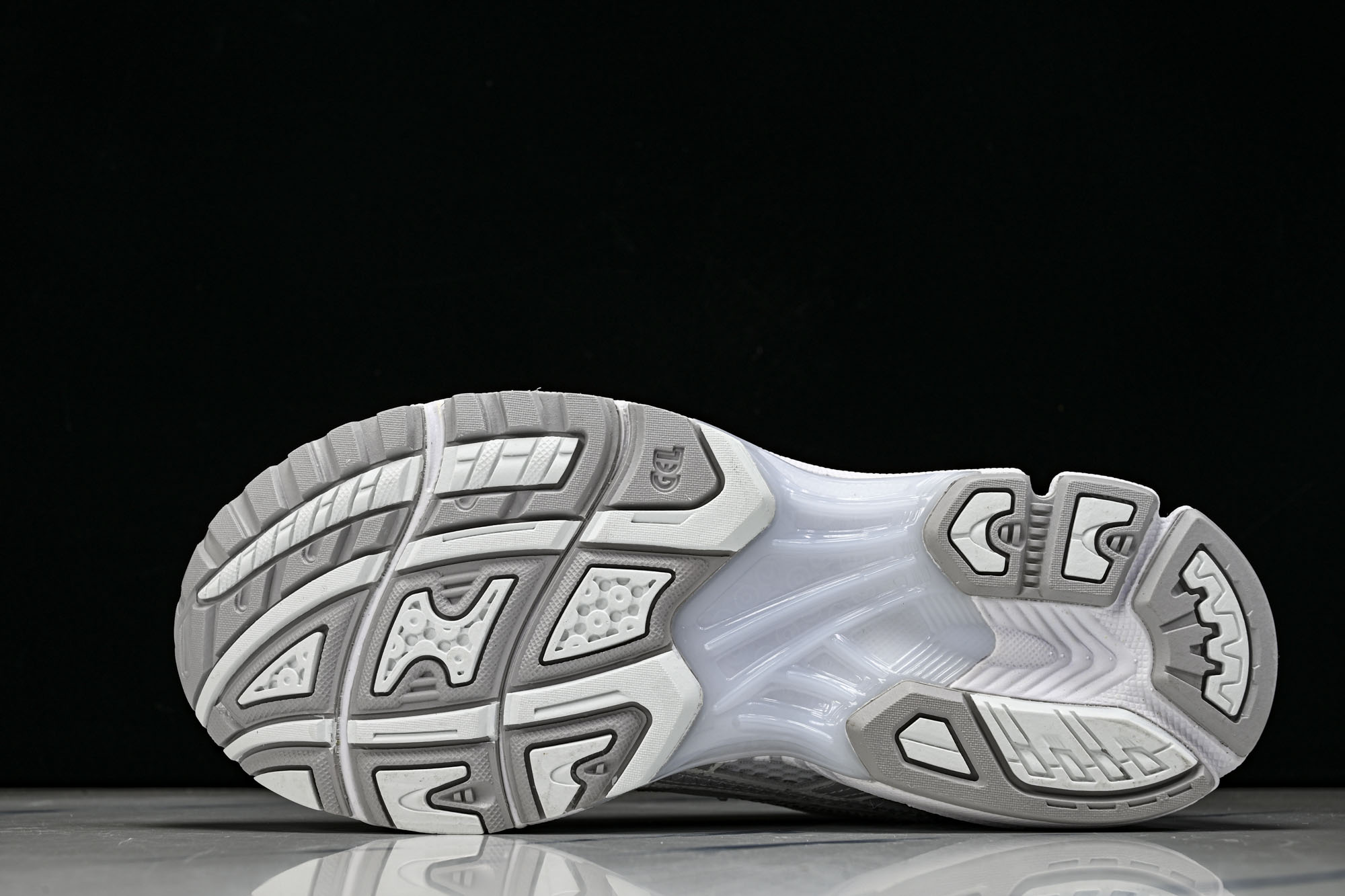THOM BROWNE X ASICS 联名系列GEL-KAYANO 14男女同款运动休闲鞋1203B291-100 # THOM BROWNE X ASICS 联名系列GEL-KAYANO 14男女同款运动休闲鞋1203B291-100 #