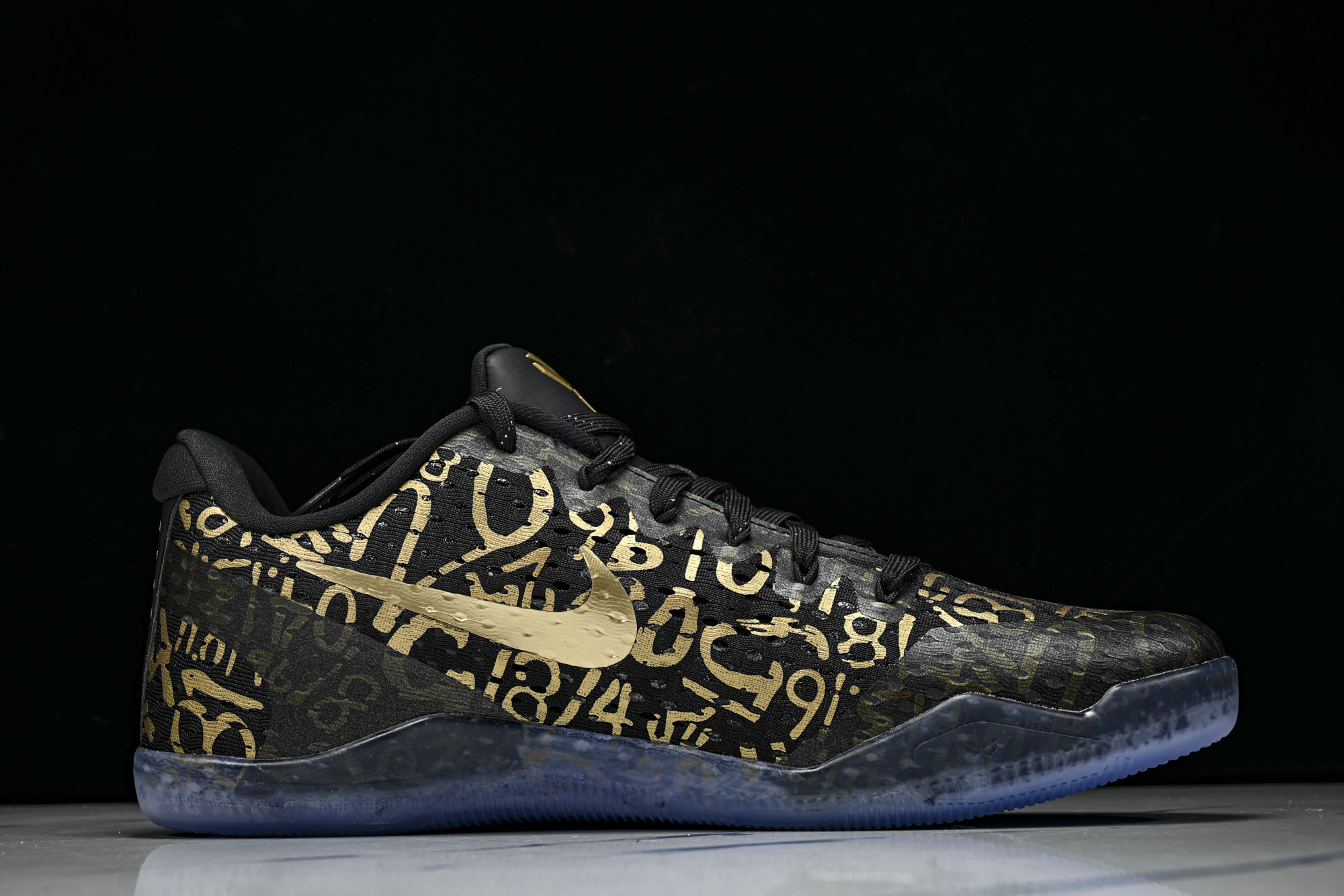 NK Kobe 11 Mamba Day ID 黑金 科比11 ZK11篮球鞋 IU4902-900 #YZ001 40 NK Kobe 11 Mamba Day ID 黑金 科比11 ZK11篮球鞋 IU4902-900 #YZ001 40