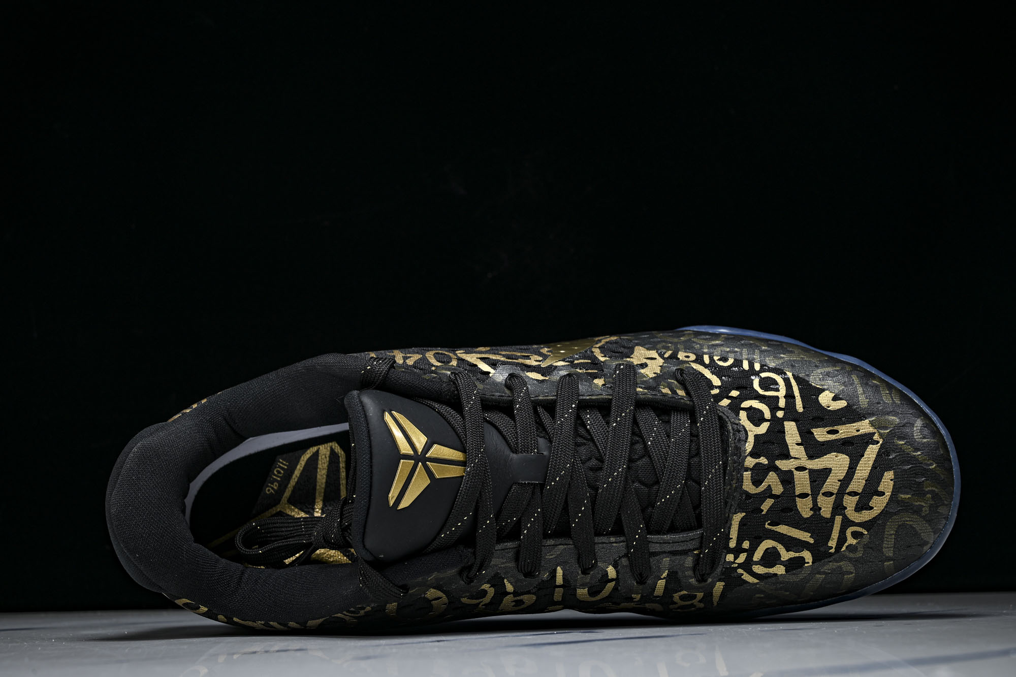 NK Kobe 11 Mamba Day ID 黑金 科比11 ZK11篮球鞋 IU4902-900 #YZ001 40 NK Kobe 11 Mamba Day ID 黑金 科比11 ZK11篮球鞋 IU4902-900 #YZ001 40