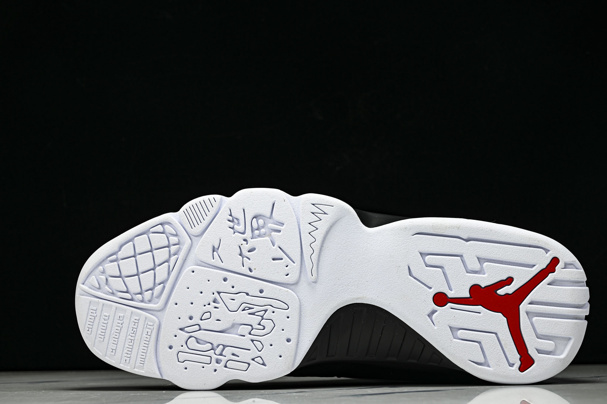 Jordan Air Jordan 9 Retro OG Space Jam 经典舒适 复古篮球鞋 男女同款 AJ9白黑 Jordan Air Jordan 9 Retro OG Space Jam 经典舒适 复古篮球鞋 男女同款 AJ9白黑