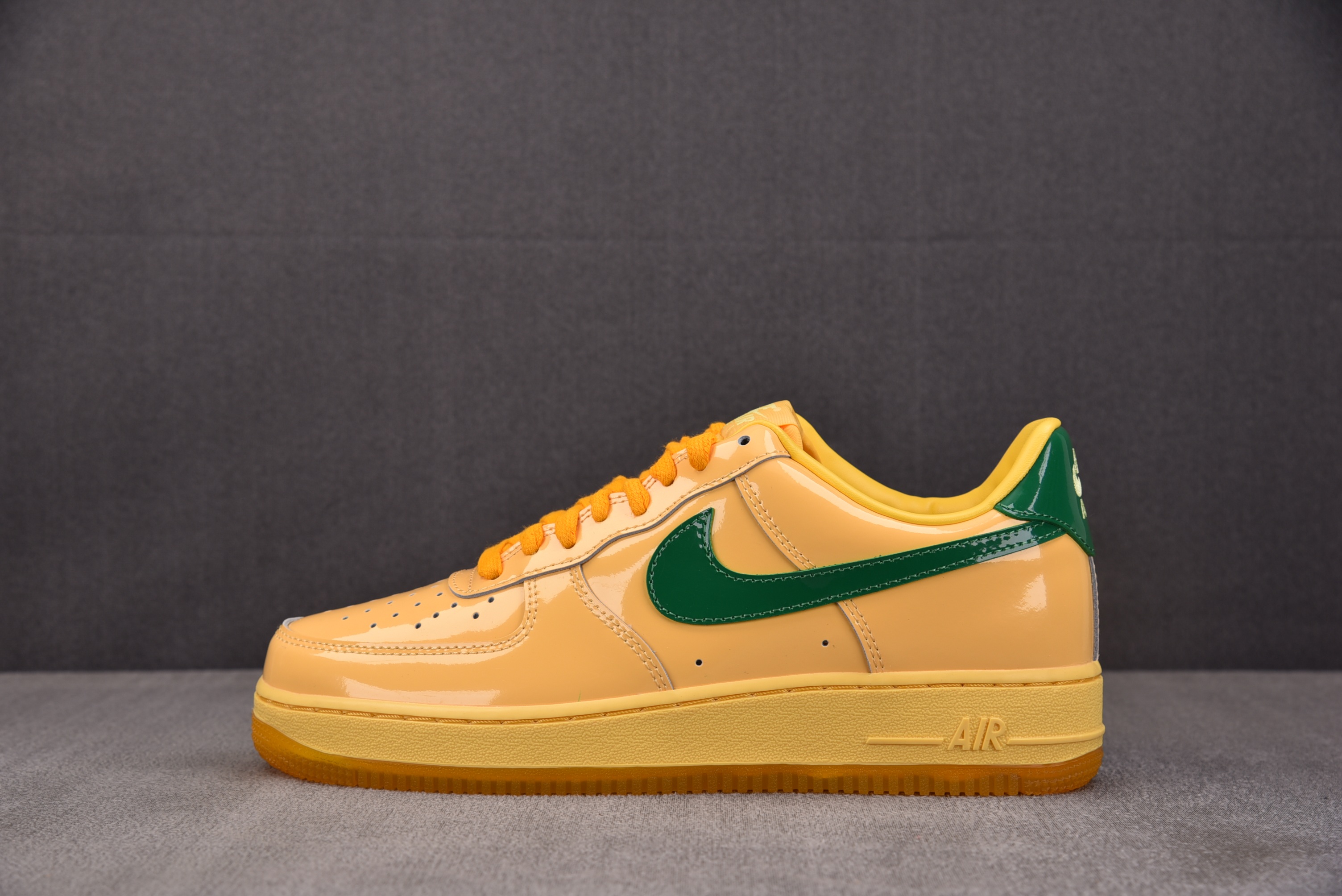 NK Air Force 1 Low Patent Leather Topaz Gold Pine Green 黄绿 I