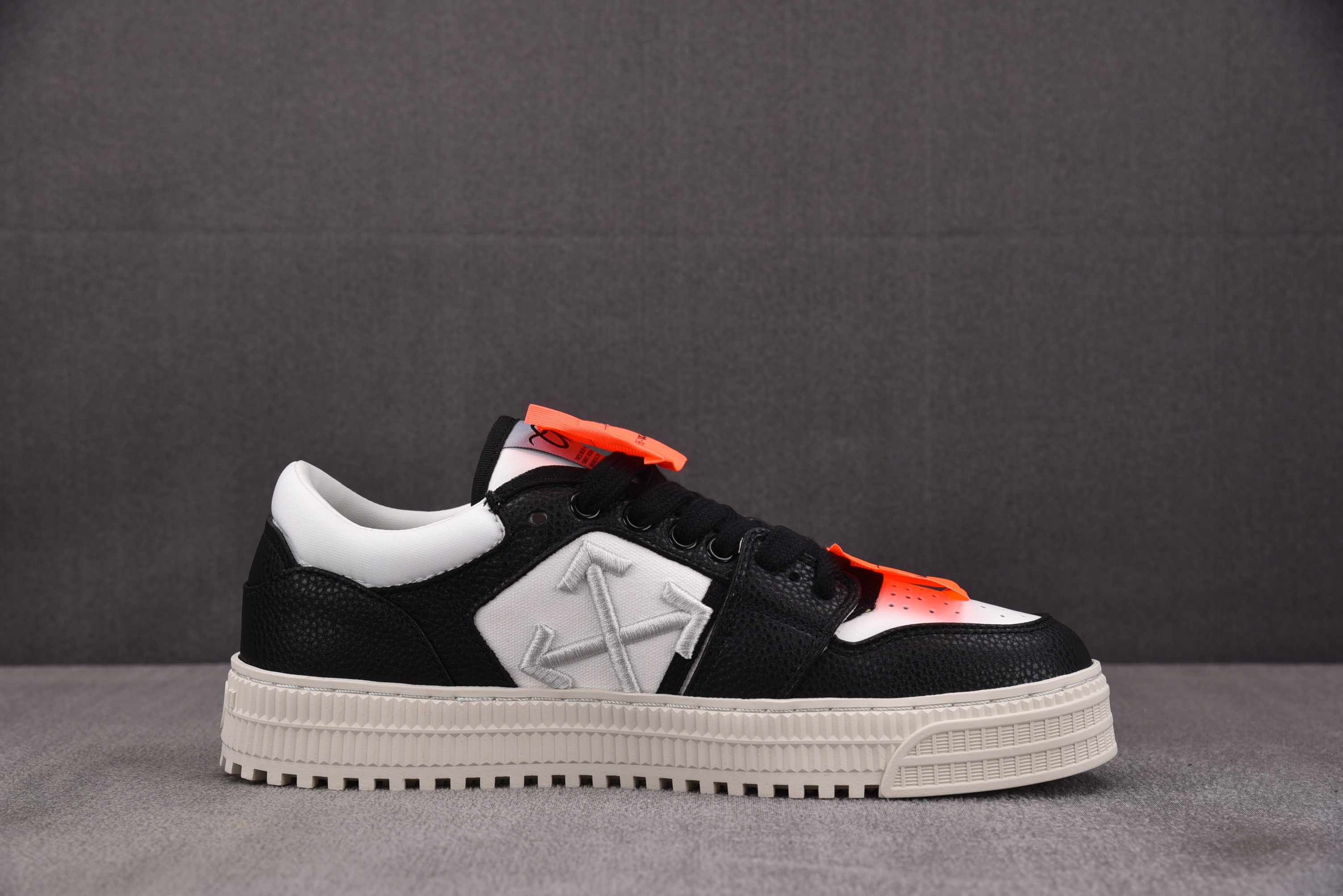 【纯原】OFF-WHITE 3.0 Off Court 黑白 #YZ002 36-47