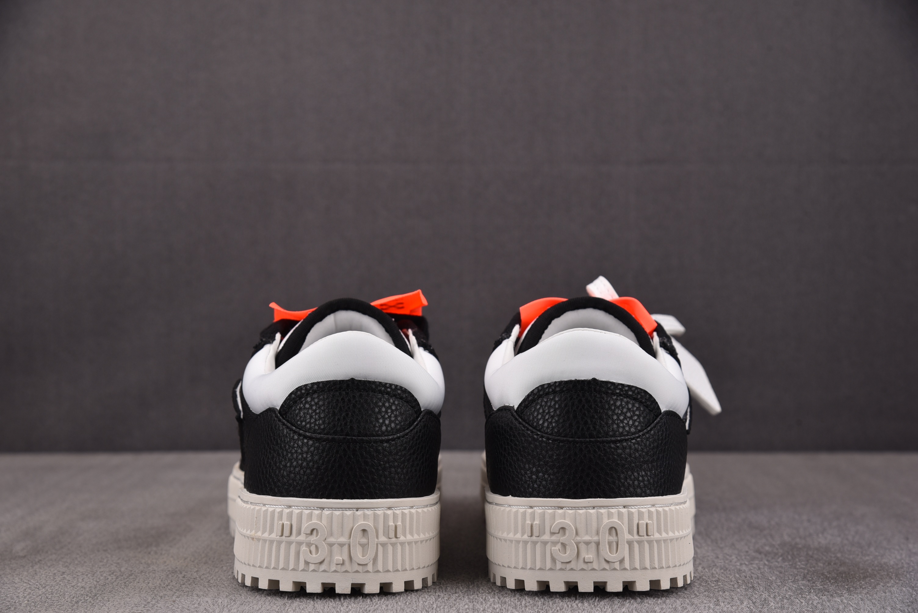 【纯原】OFF-WHITE 3.0 Off Court 黑白 #YZ002 36-47