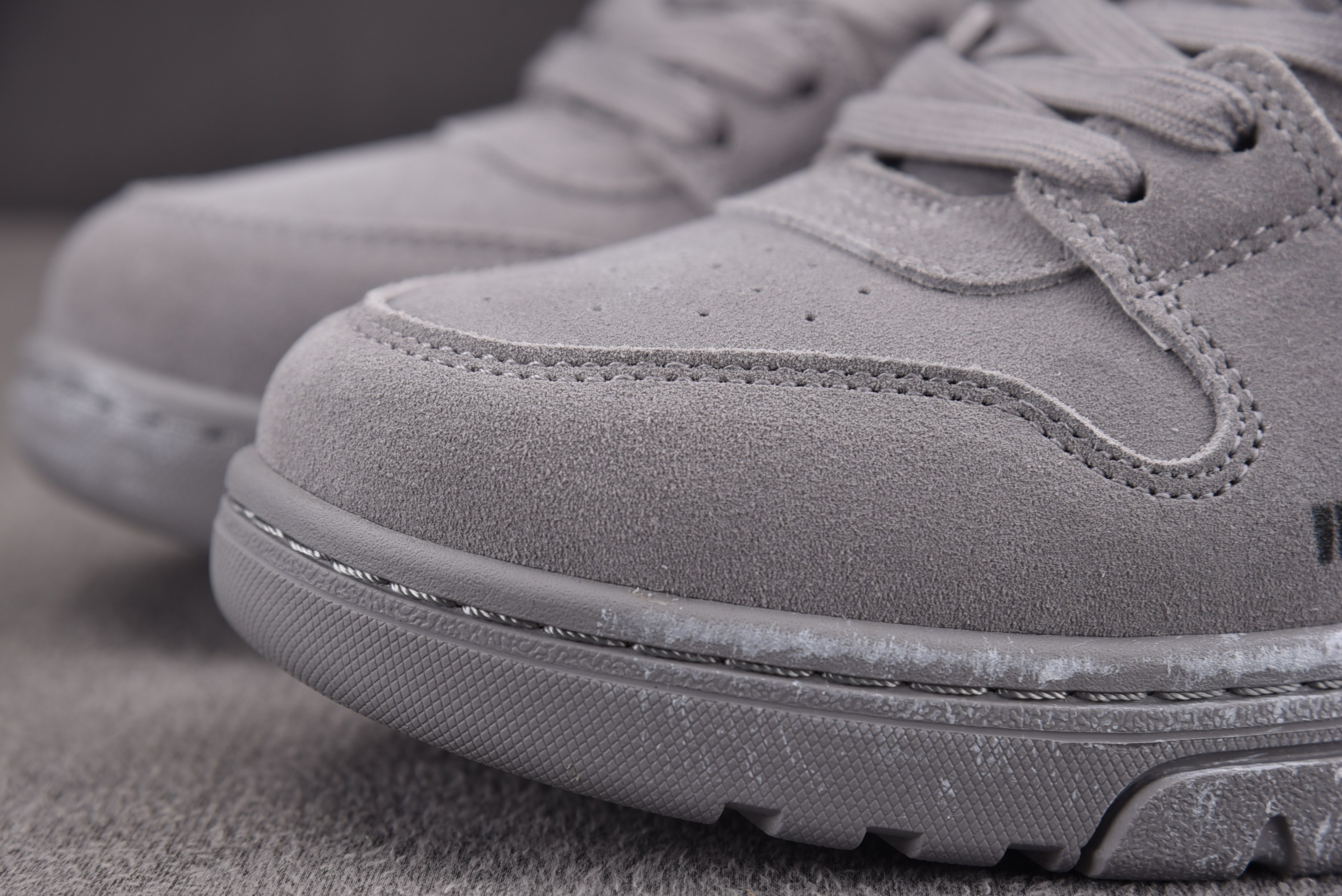 【纯原】OFF-WHITE Out of Office 绒面水泥灰 #YZ002 36-47