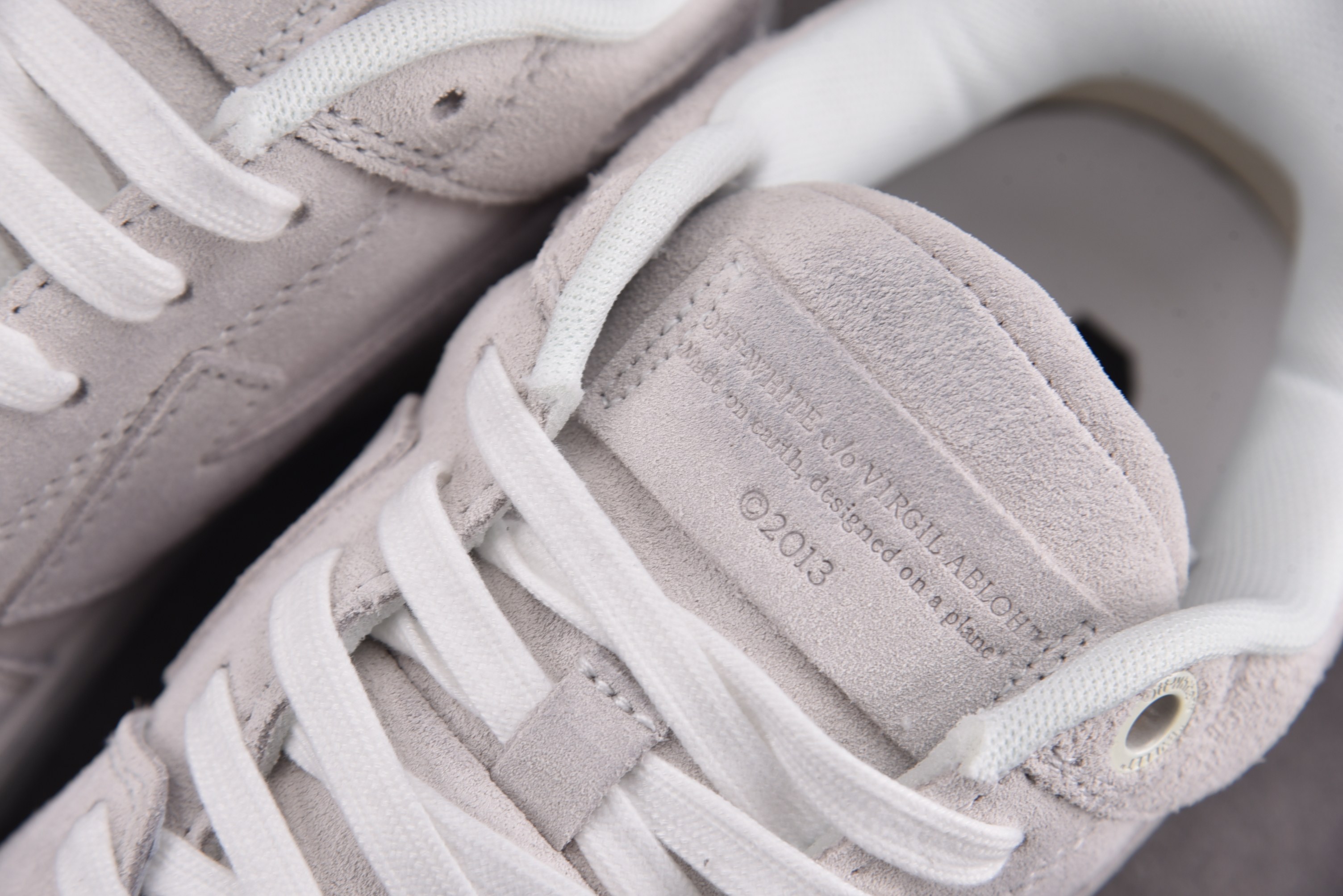 【纯原】OFF-WHITE Out of Office 绒面灰 #YZ002 36-47