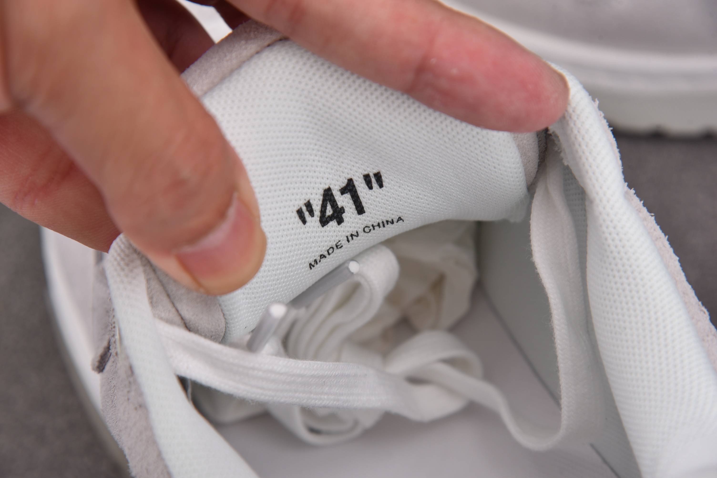 【纯原】OFF-WHITE Out of Office 绒面灰 #YZ002 36-47