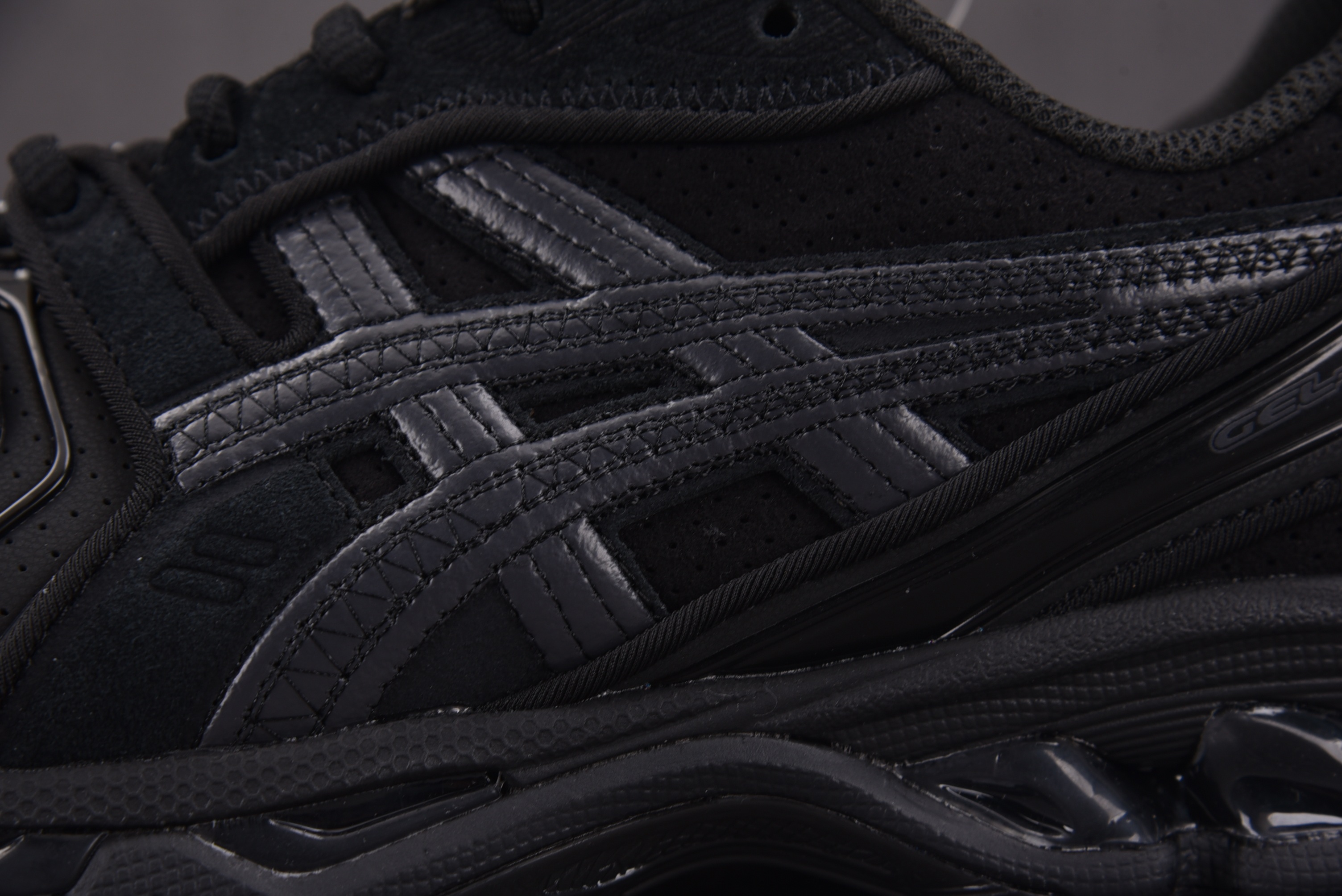 ASICS Gel-Kayano 14 Thom Browne Black 全黑 1203B110-001 #YZ027 ASICS Gel-Kayano 14 Thom Browne Black 全黑 1203B110-001 #YZ027