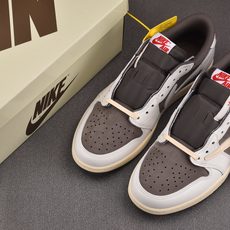 Air Jordan 1 Retro Low OG SP Travis Scott Reverse Mocha 白棕摩卡 Air Jordan 1 Retro Low OG SP Travis Scott Reverse Mocha 白棕摩卡