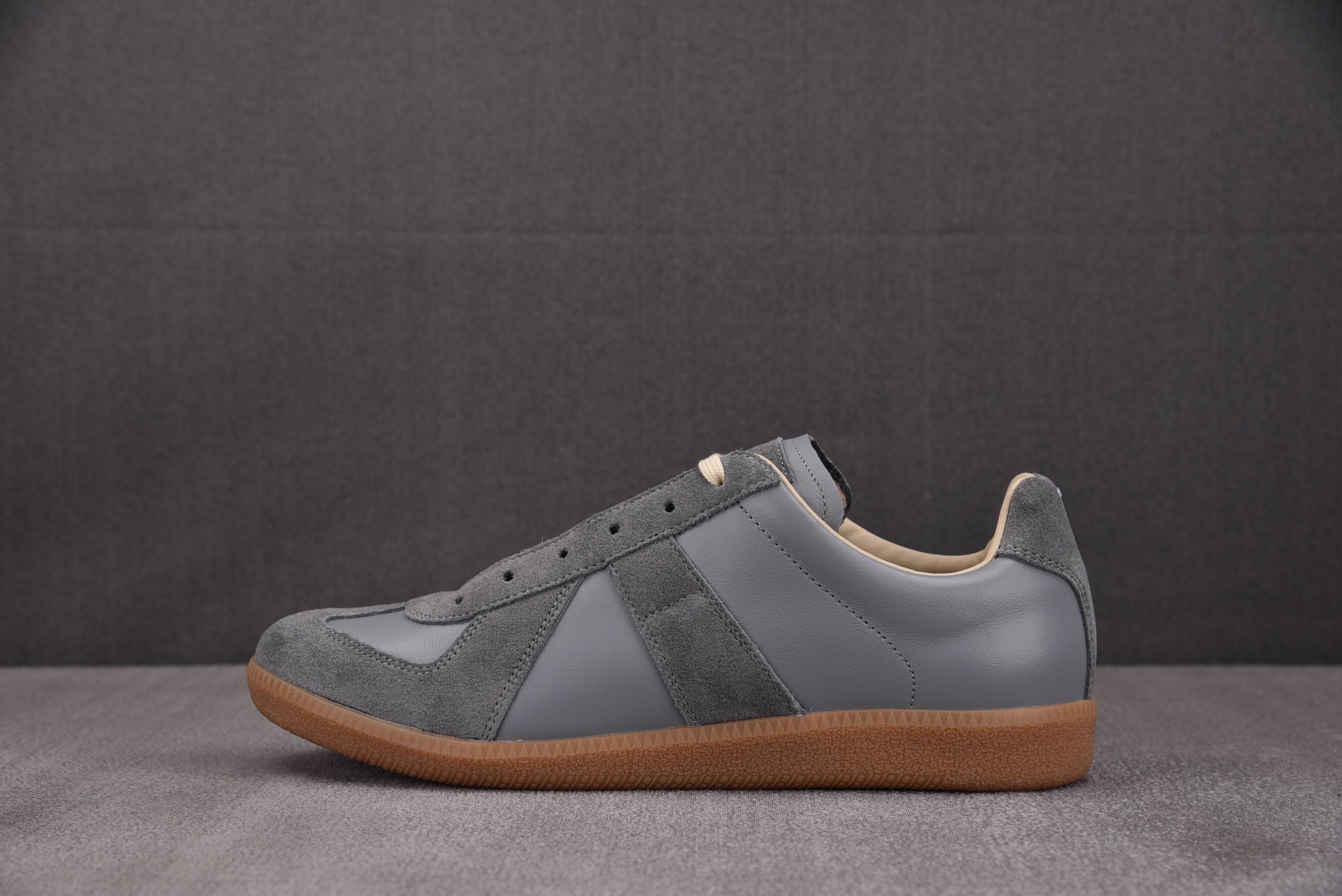 Maison Margiela Replica Painted 梅森·马吉拉 灰色  #YZ023-6 40-47(支持