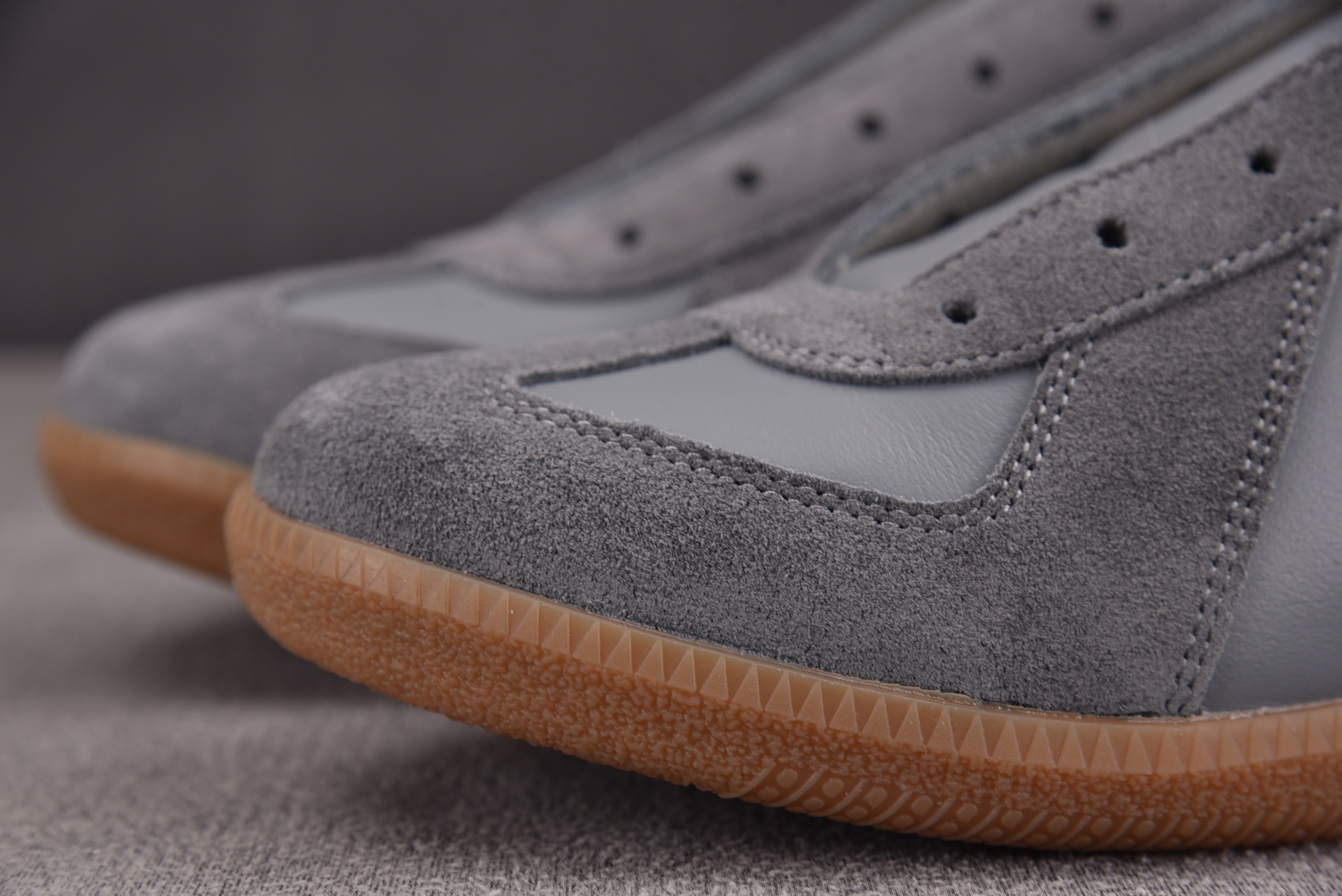 Maison Margiela Replica Painted 梅森·马吉拉 灰色  #YZ023-6 40-47(支持