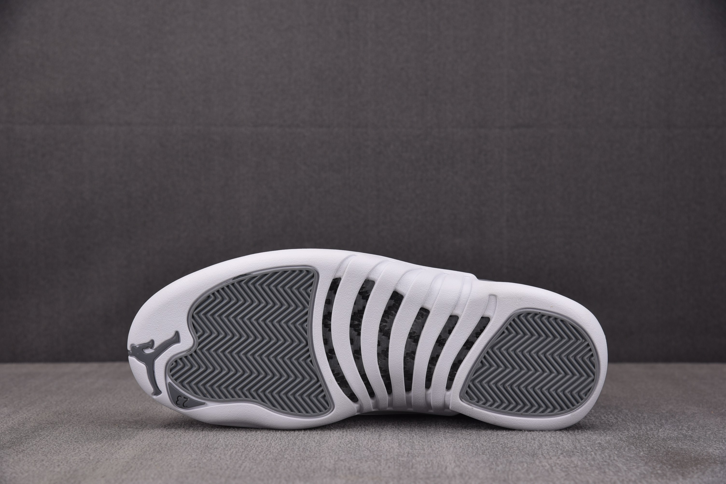 Air Jordan 12 Retro Stealth 暗影灰 CT8013-015 #YZ013 40-47.5