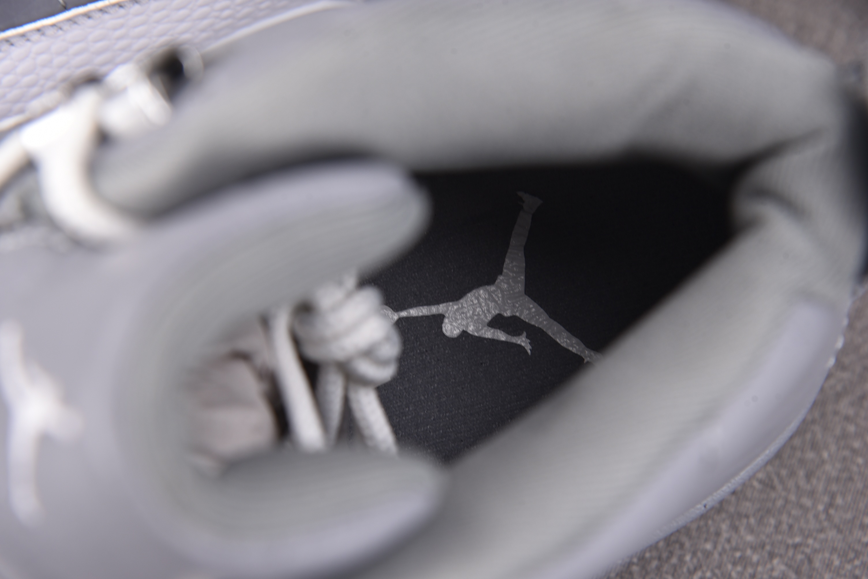 Air Jordan 12 Retro Stealth 暗影灰 CT8013-015 #YZ013 40-47.5