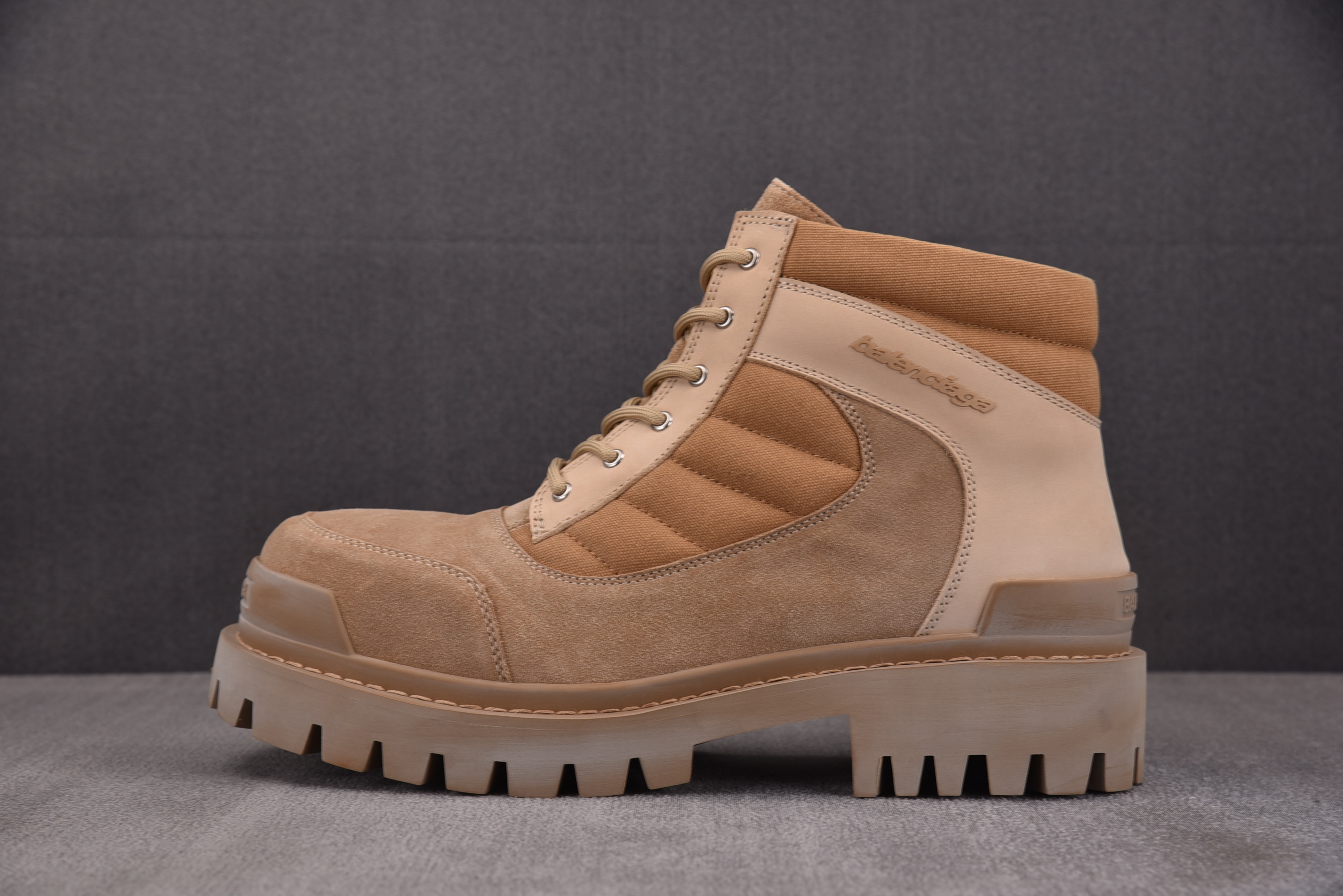 Balenciaga Combat Strike 2cm 棕色 #YZ011-1 39-45(偏大一码)