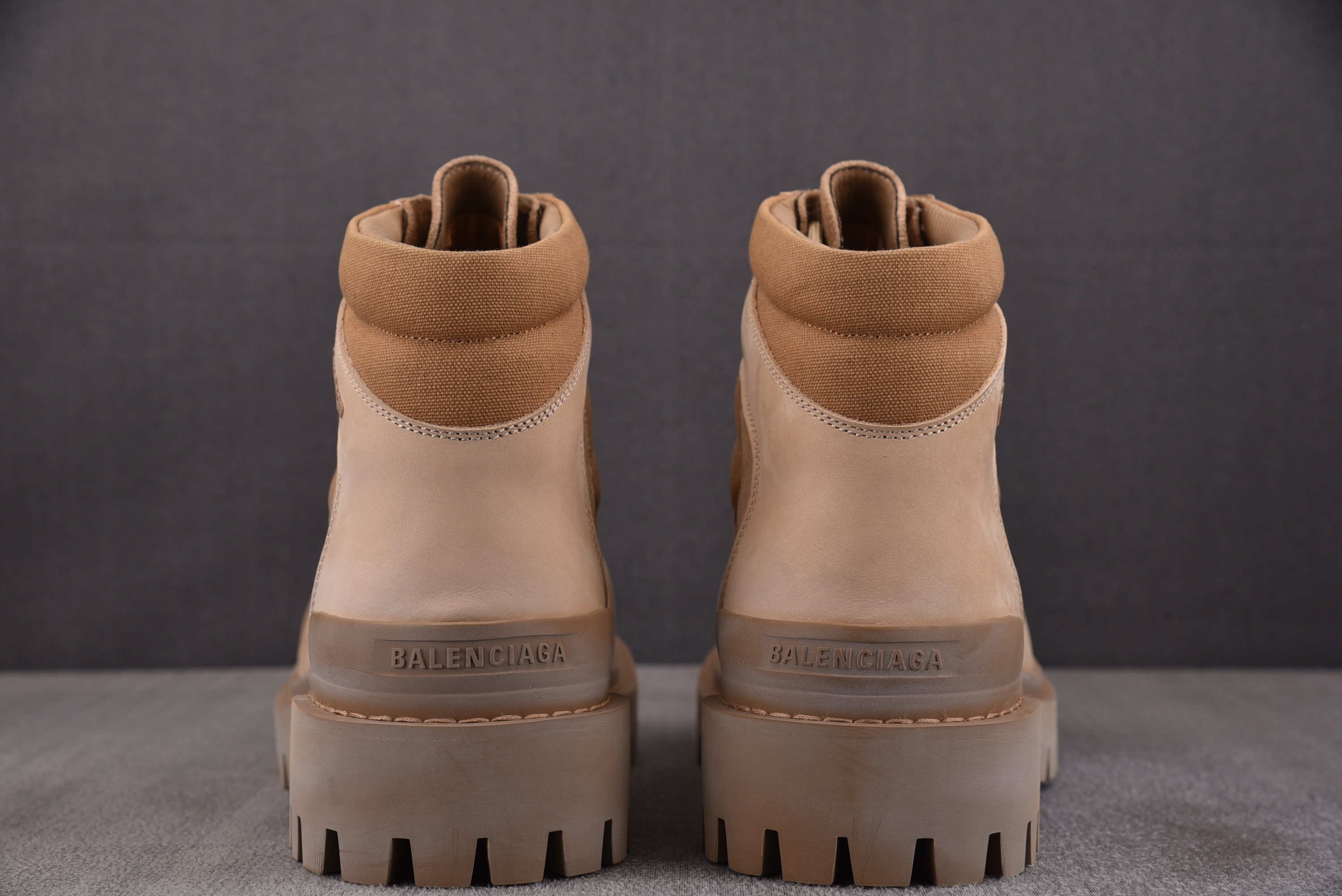 Balenciaga Combat Strike 2cm 棕色 #YZ011-1 39-45(偏大一码)