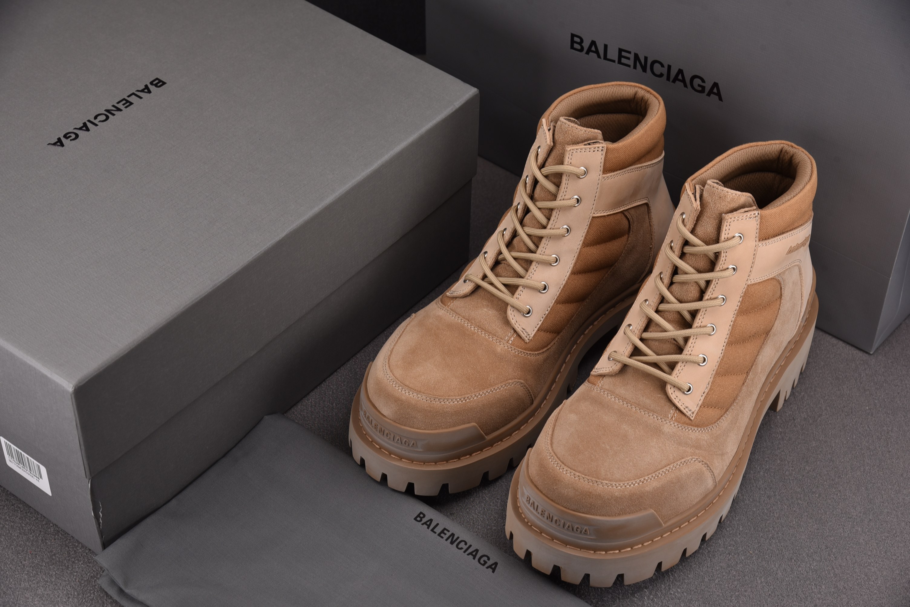 Balenciaga Combat Strike 2cm 棕色 #YZ011-1 39-45(偏大一码)