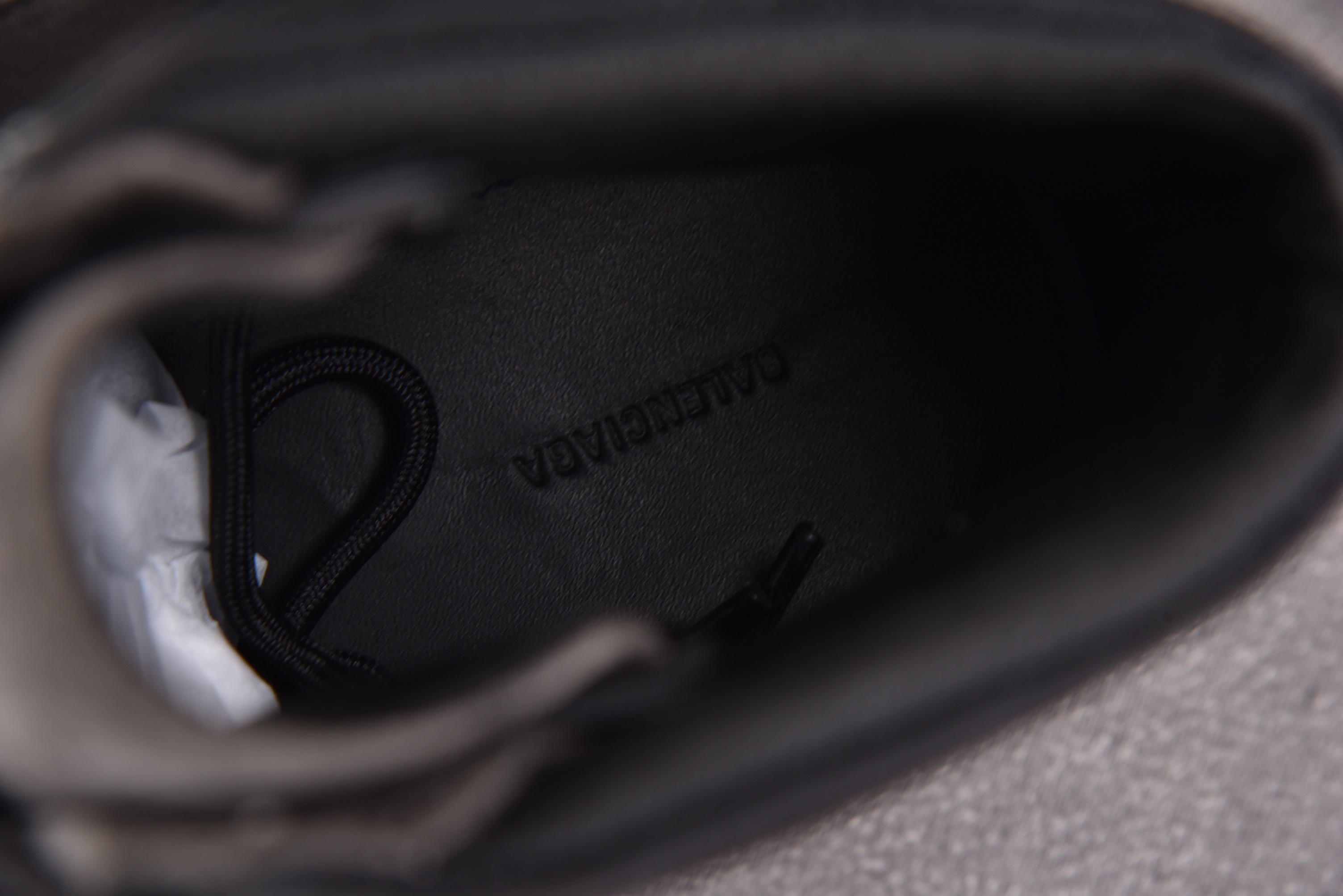 Balenciaga Combat Strike 2cm 黑灰 #YZ011-1 39-45(偏大一码)