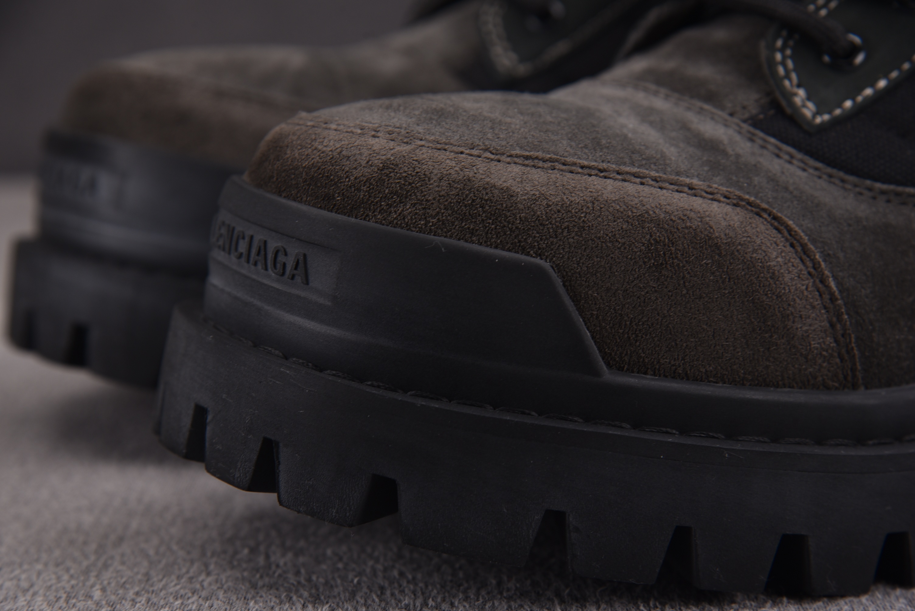 Balenciaga Combat Strike 2cm 黑灰 #YZ011-1 39-45(偏大一码)