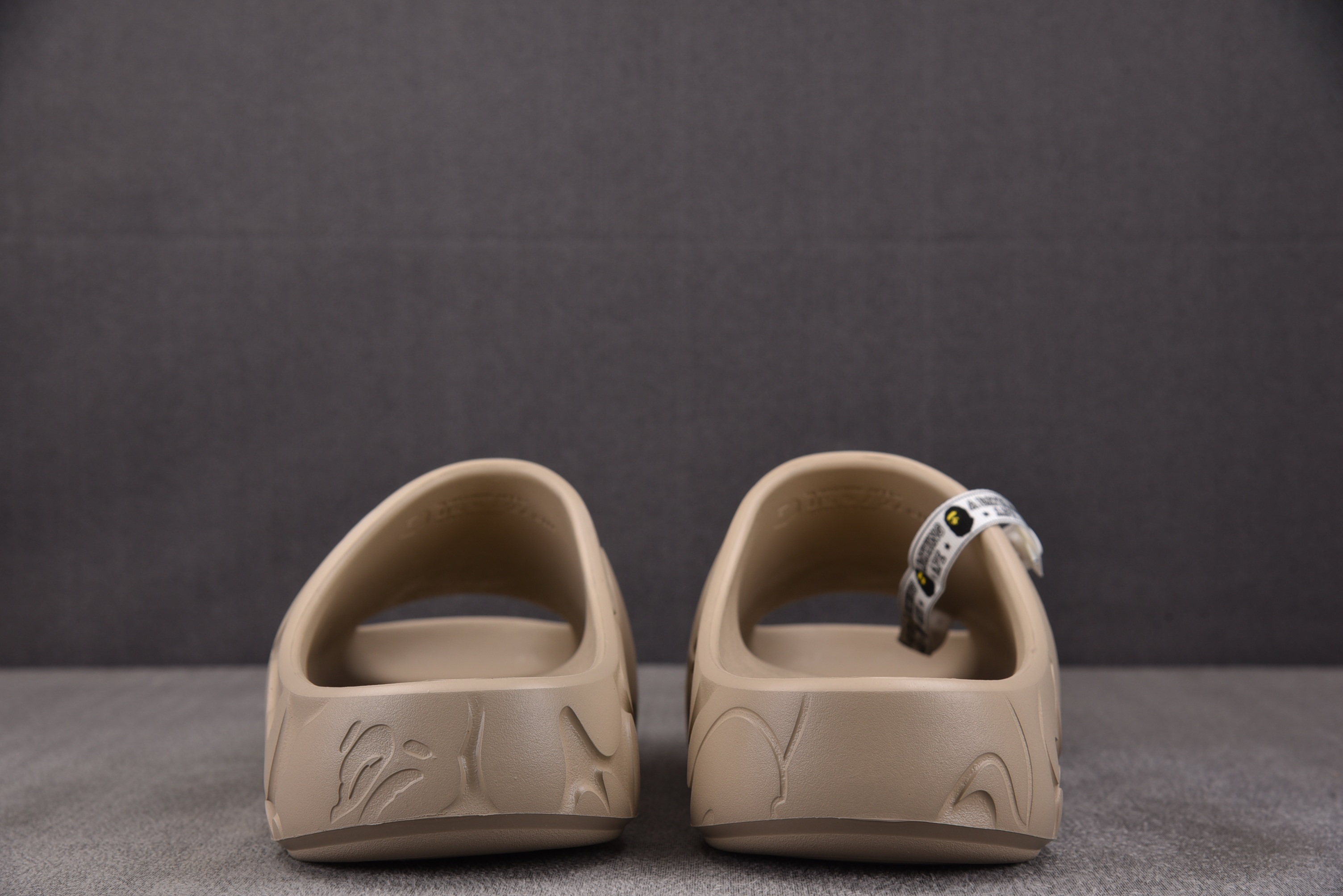 【纯原】BAPE EVA 一字拖 米色 40-47.5
