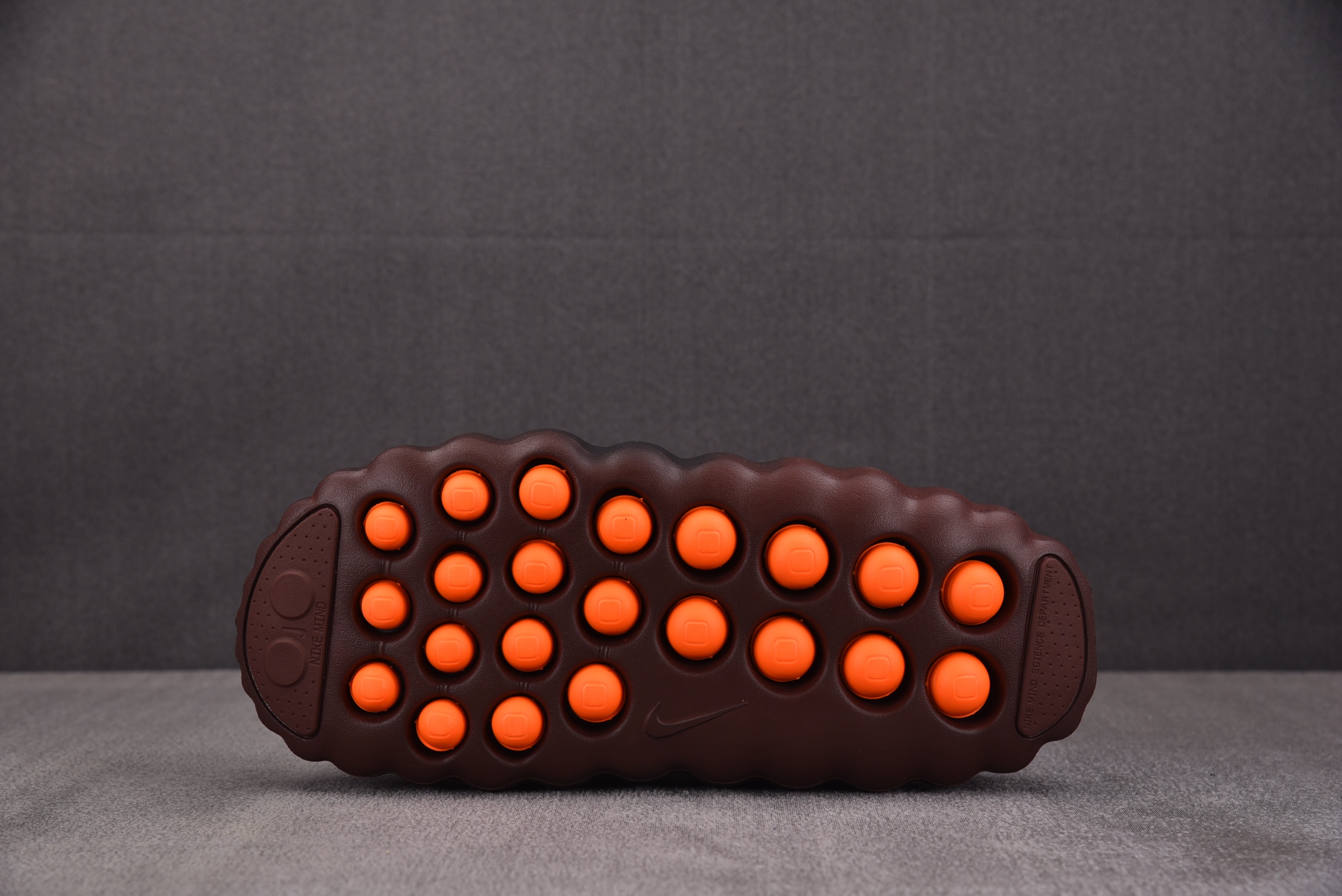NK Mind 001 Flyknit Slide Bronze Eclipse Total Orange 黑橙 IR2