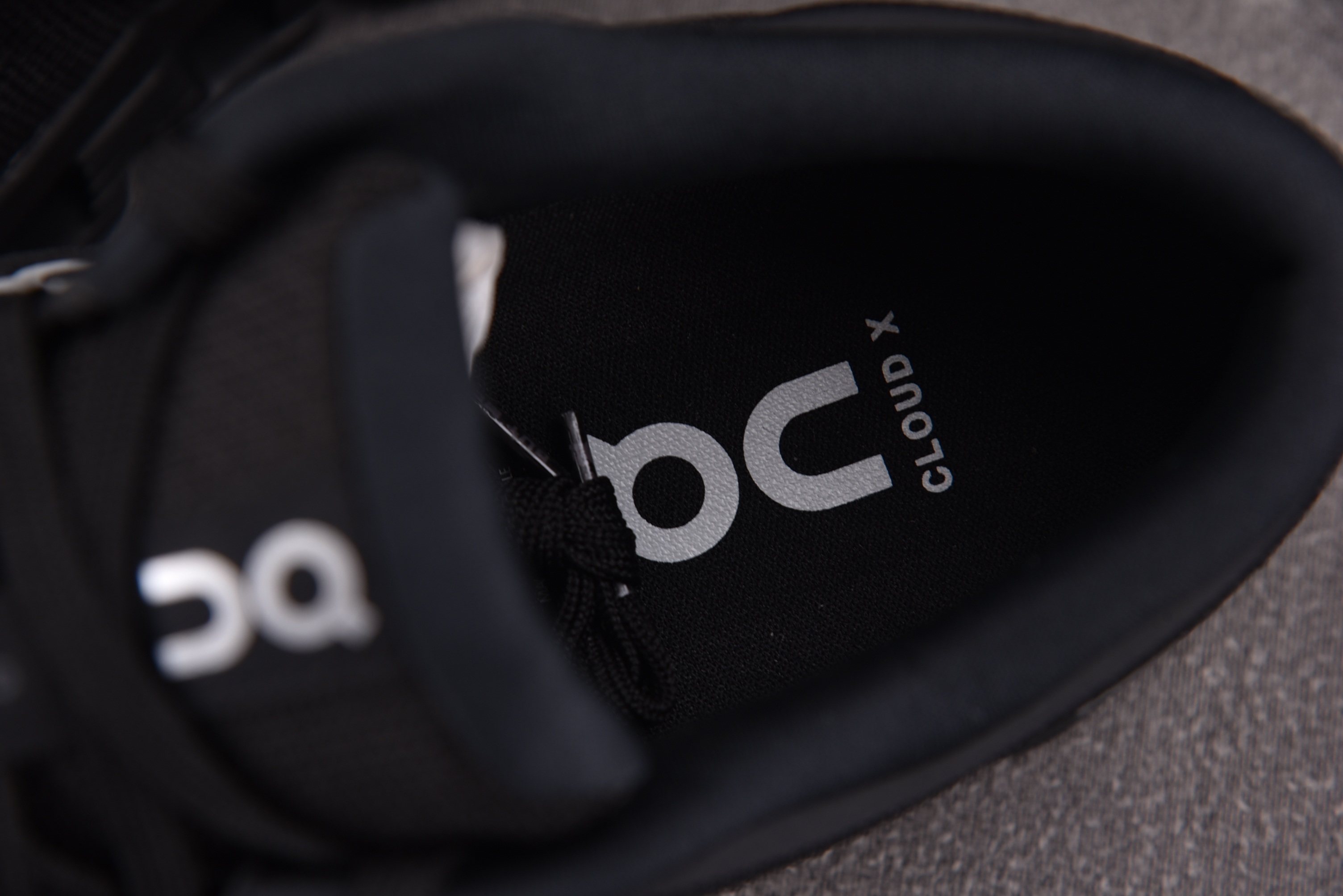 On Running Cloud X 4 Black 黑色 3ME #YZ002-T 36-45