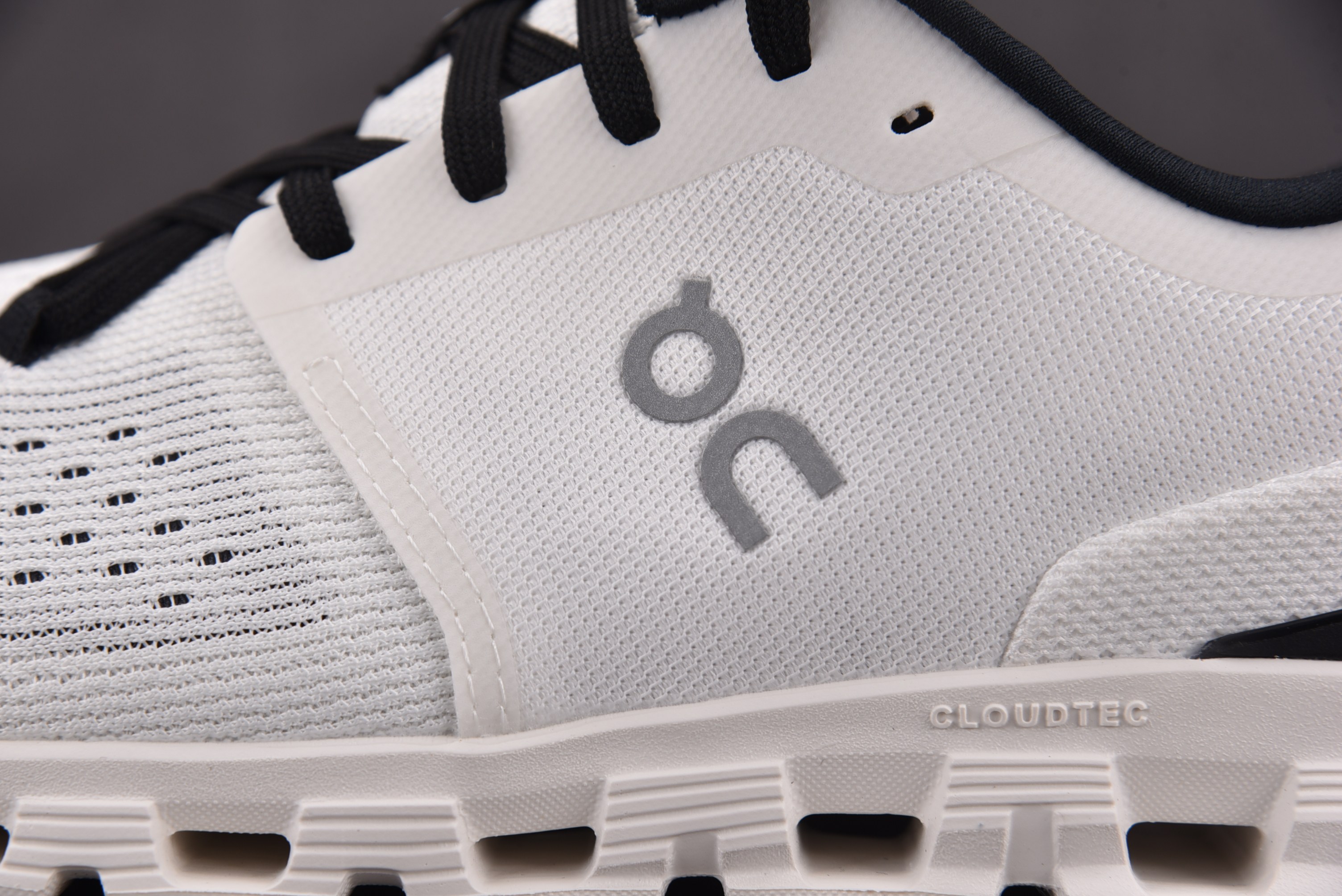On Running Cloud X 4 Ivory Black 白黑 3ME #YZ002-T 36-45