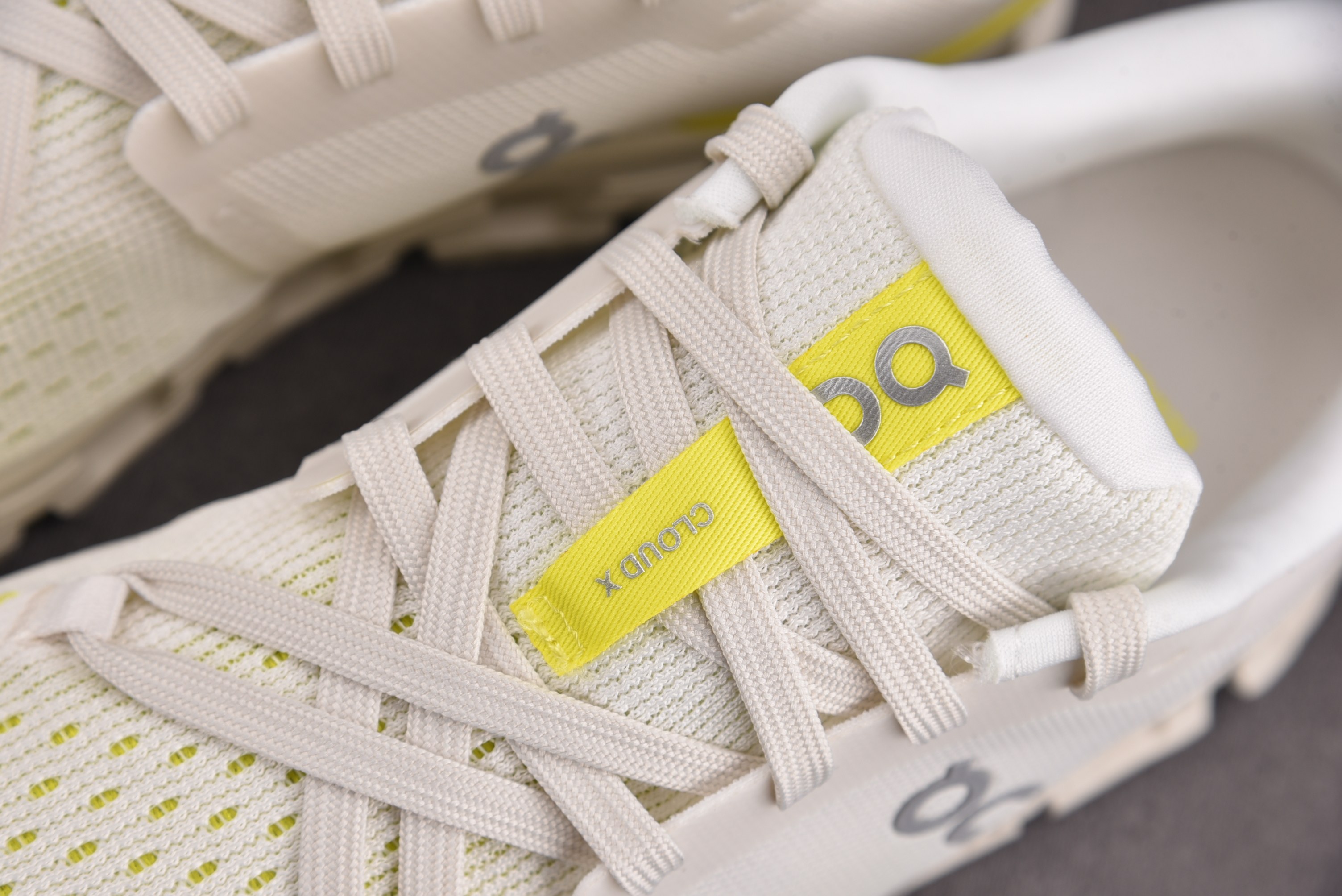 On Running Cloud X 4 Ivory Lime 米黄 3ME #YZ002-T 36-45