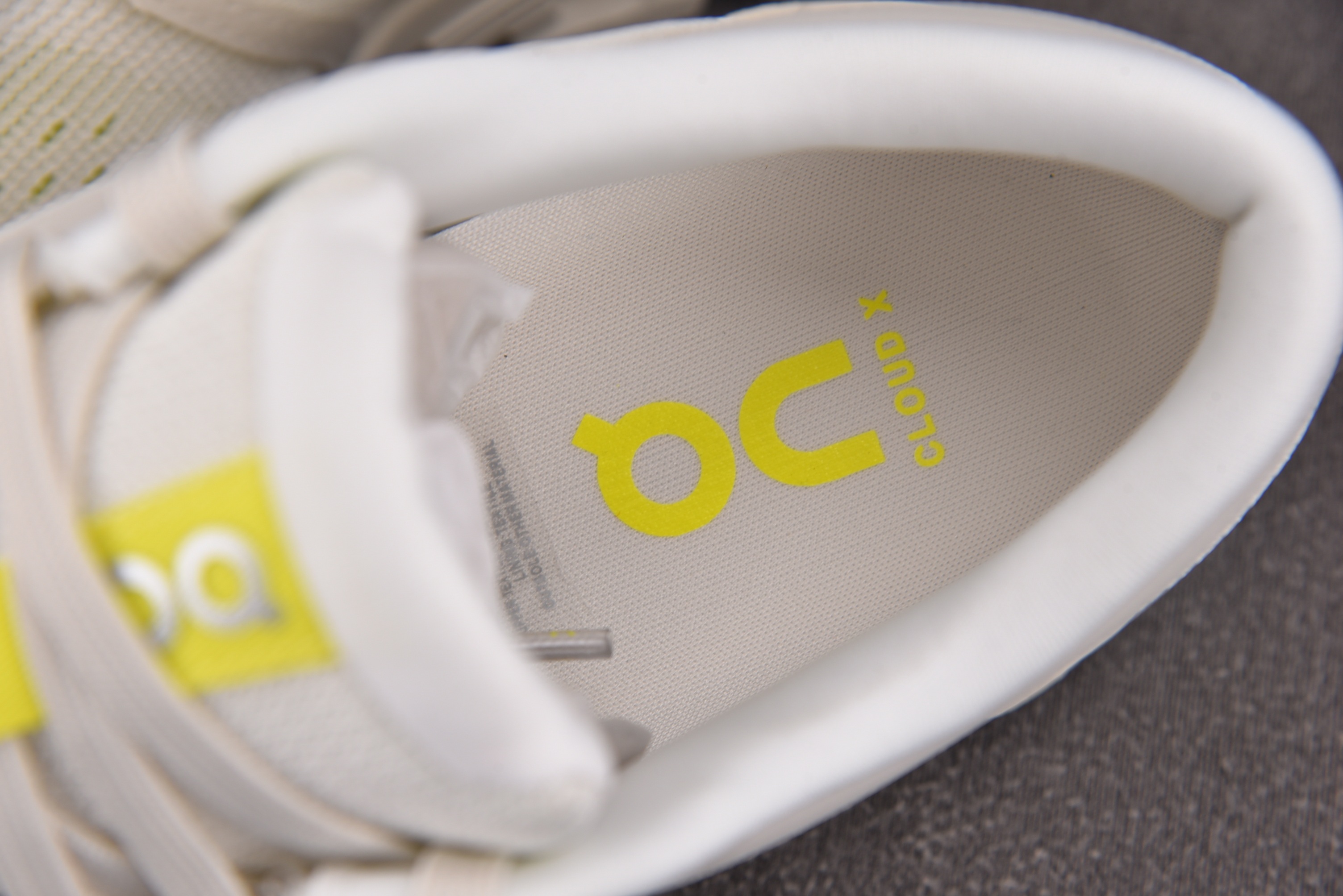 On Running Cloud X 4 Ivory Lime 米黄 3ME #YZ002-T 36-45