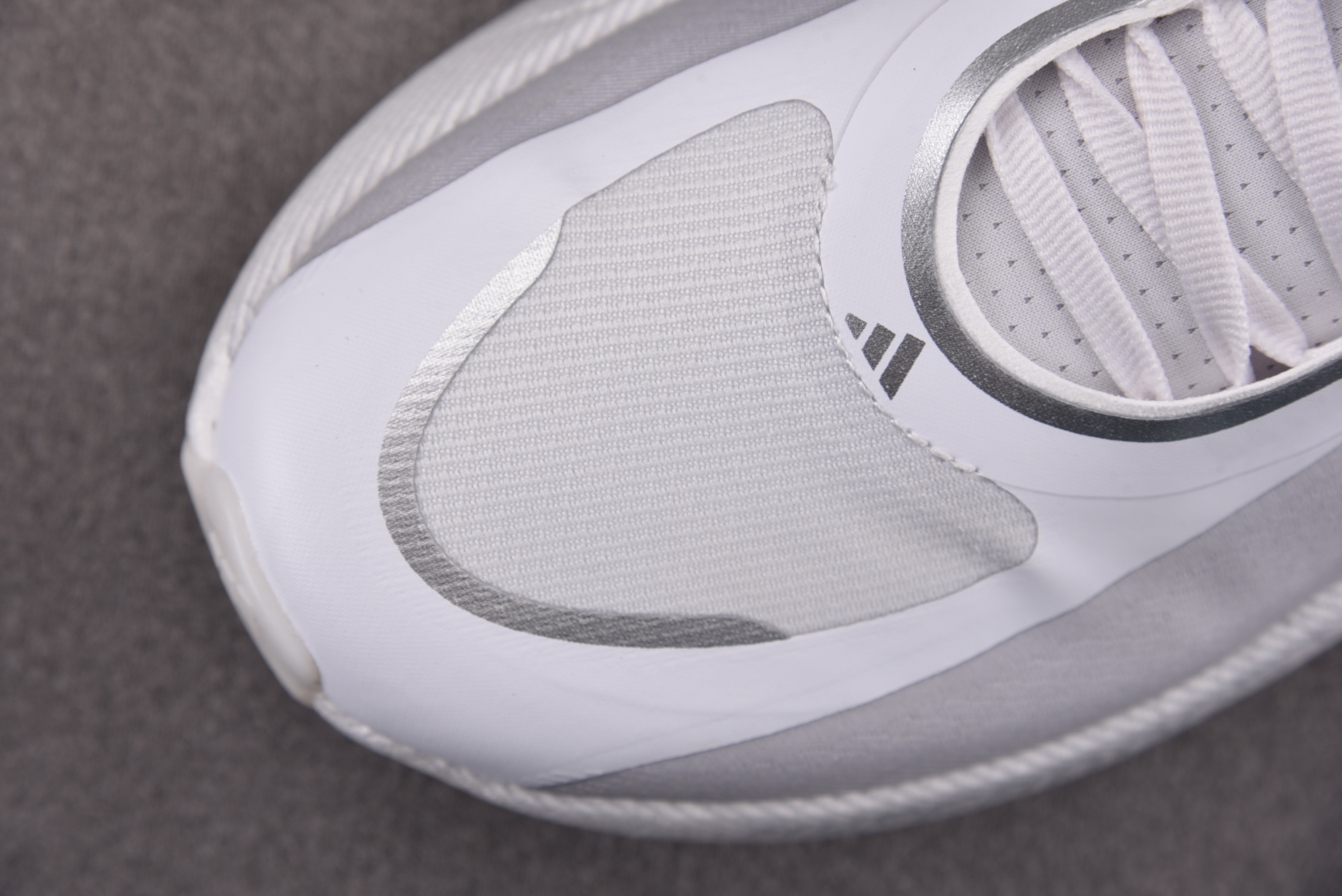 AD Hyper Boost Edge White Light Solid Grey 白灰 KK0288 #YZ020 