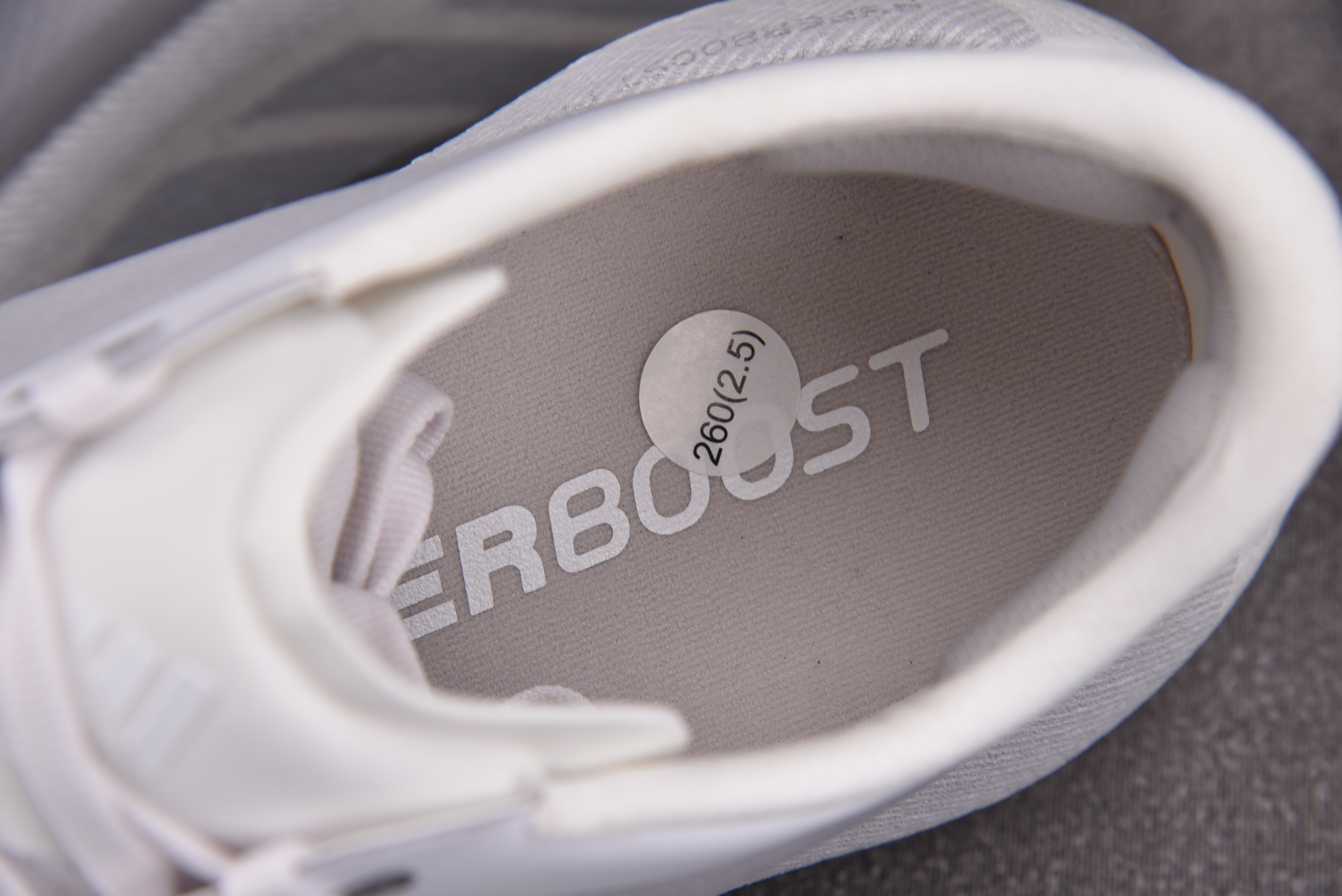 AD Hyper Boost Edge White Light Solid Grey 白灰 KK0288 #YZ020 