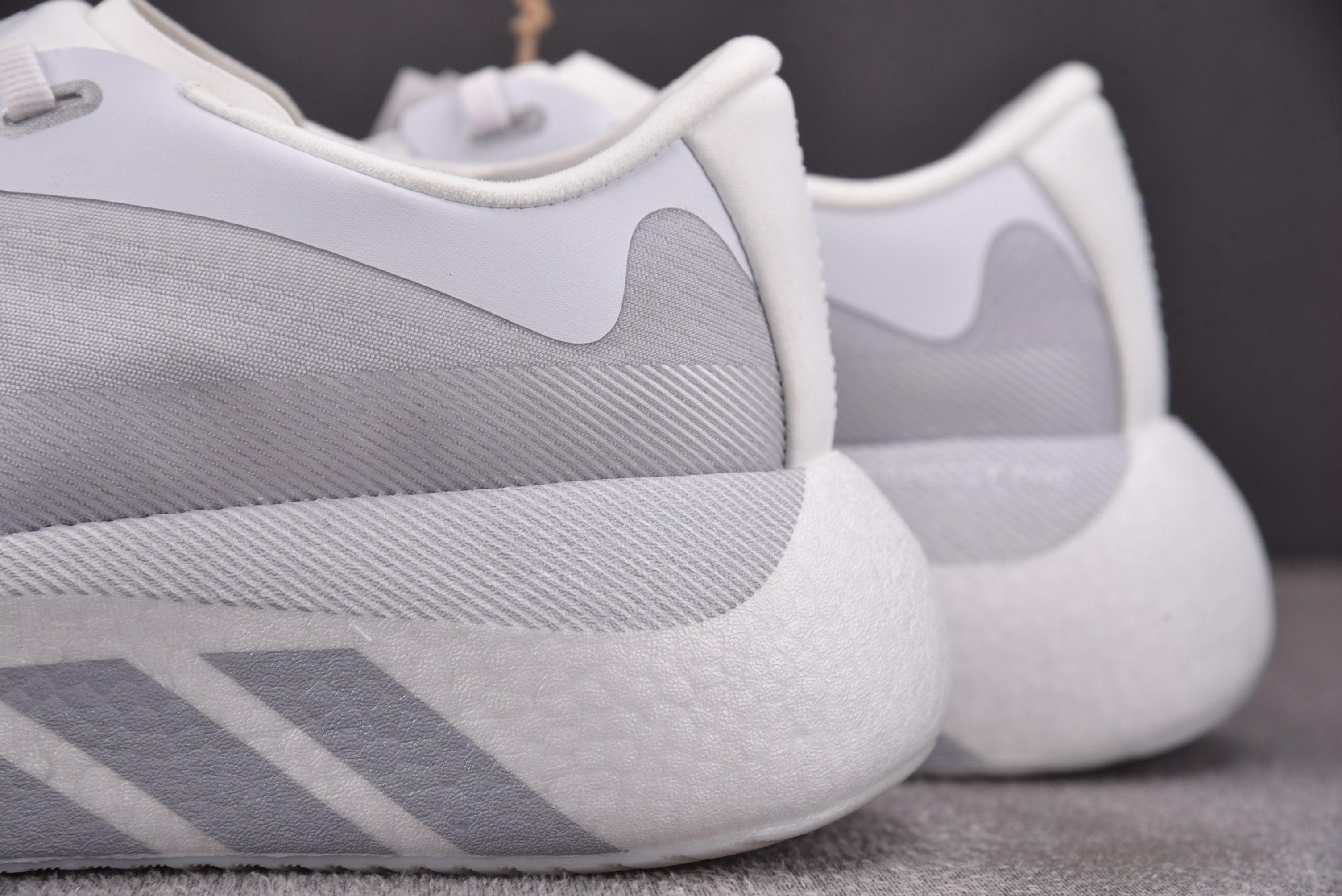 AD Hyper Boost Edge White Light Solid Grey 白灰 KK0288 #YZ020 